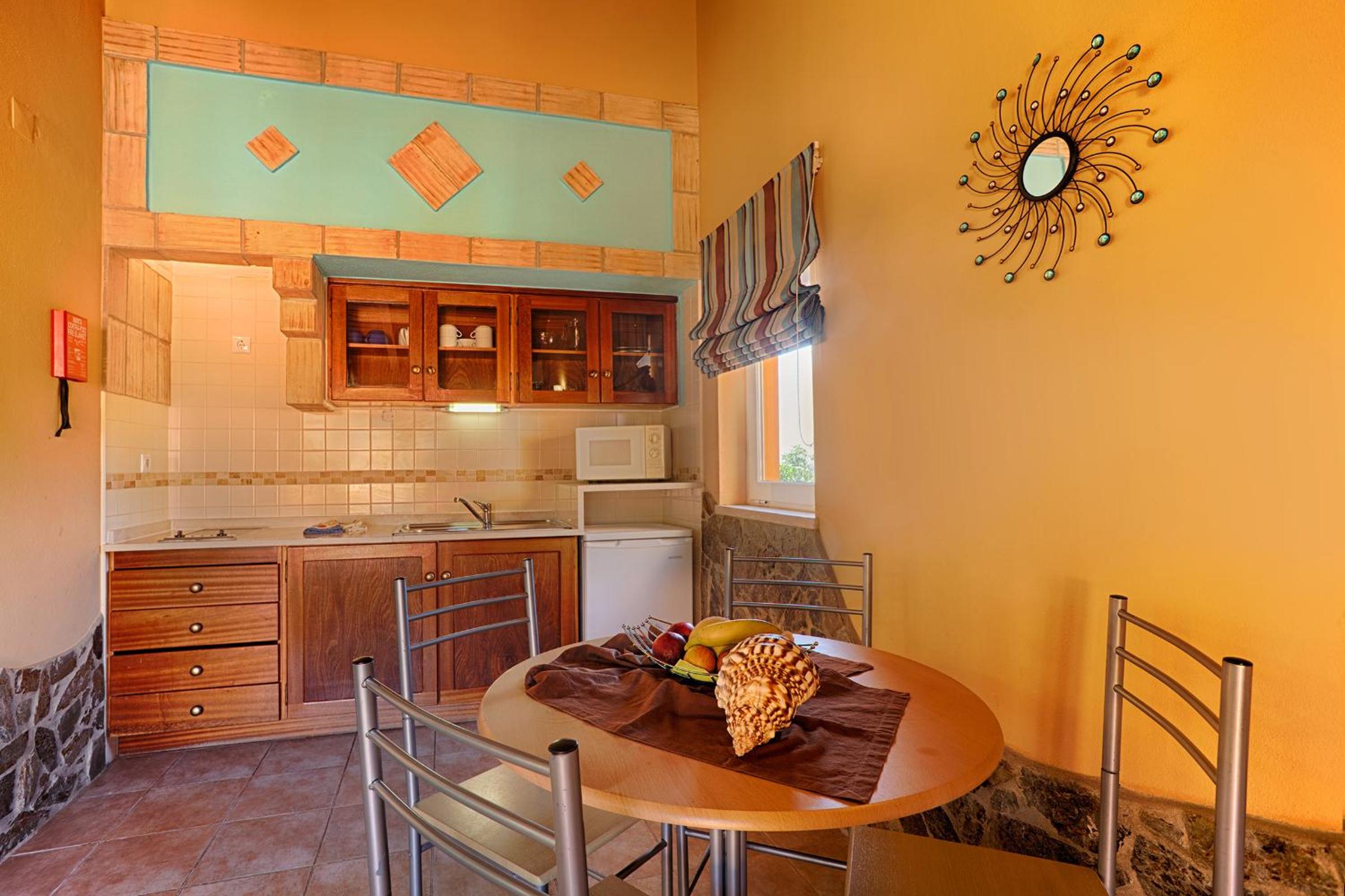 One-Bedroom Apartment (2 Adults) with Pool and Garden View photo 3