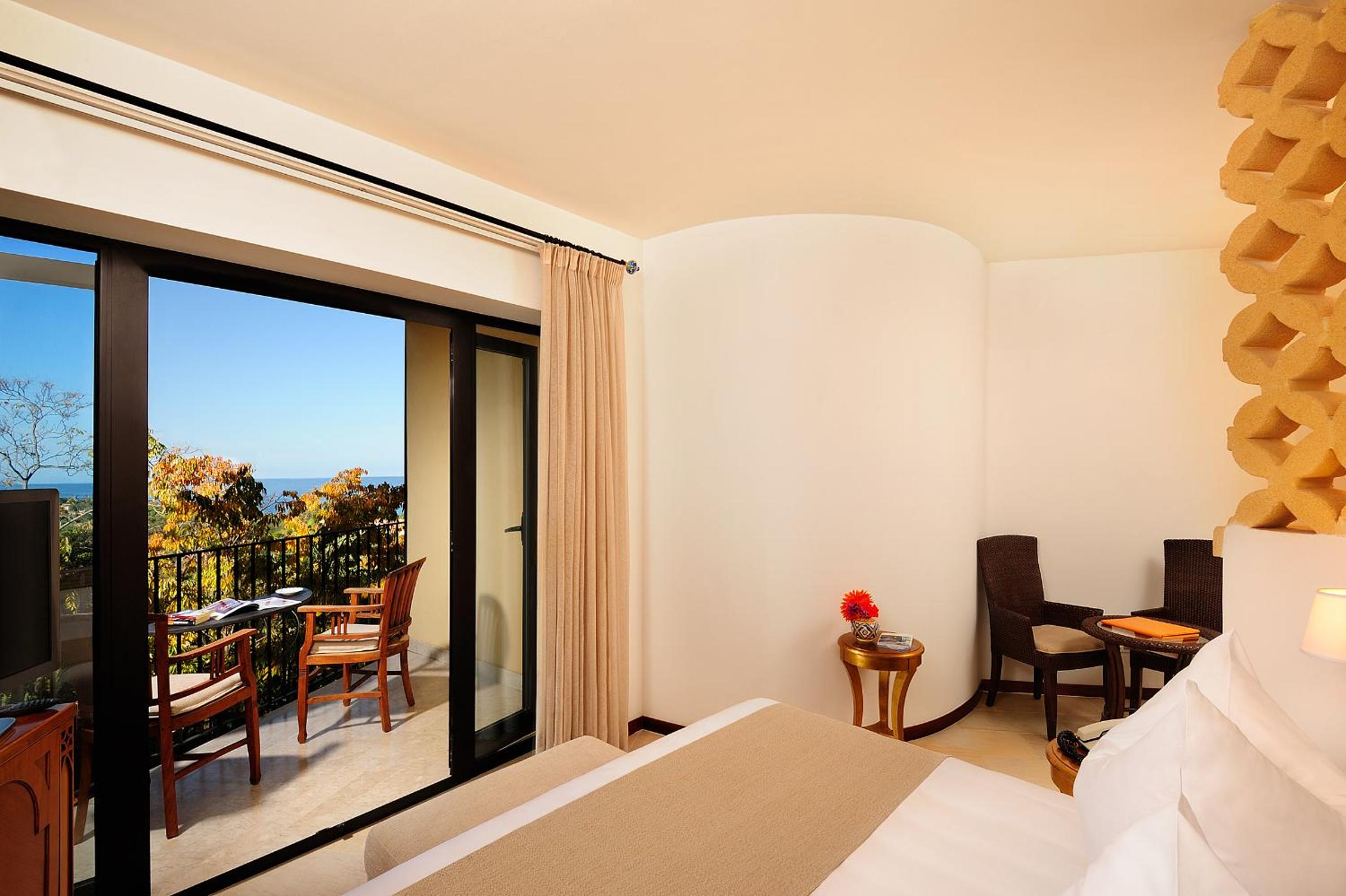 Prestige with Sea View - Photo 2