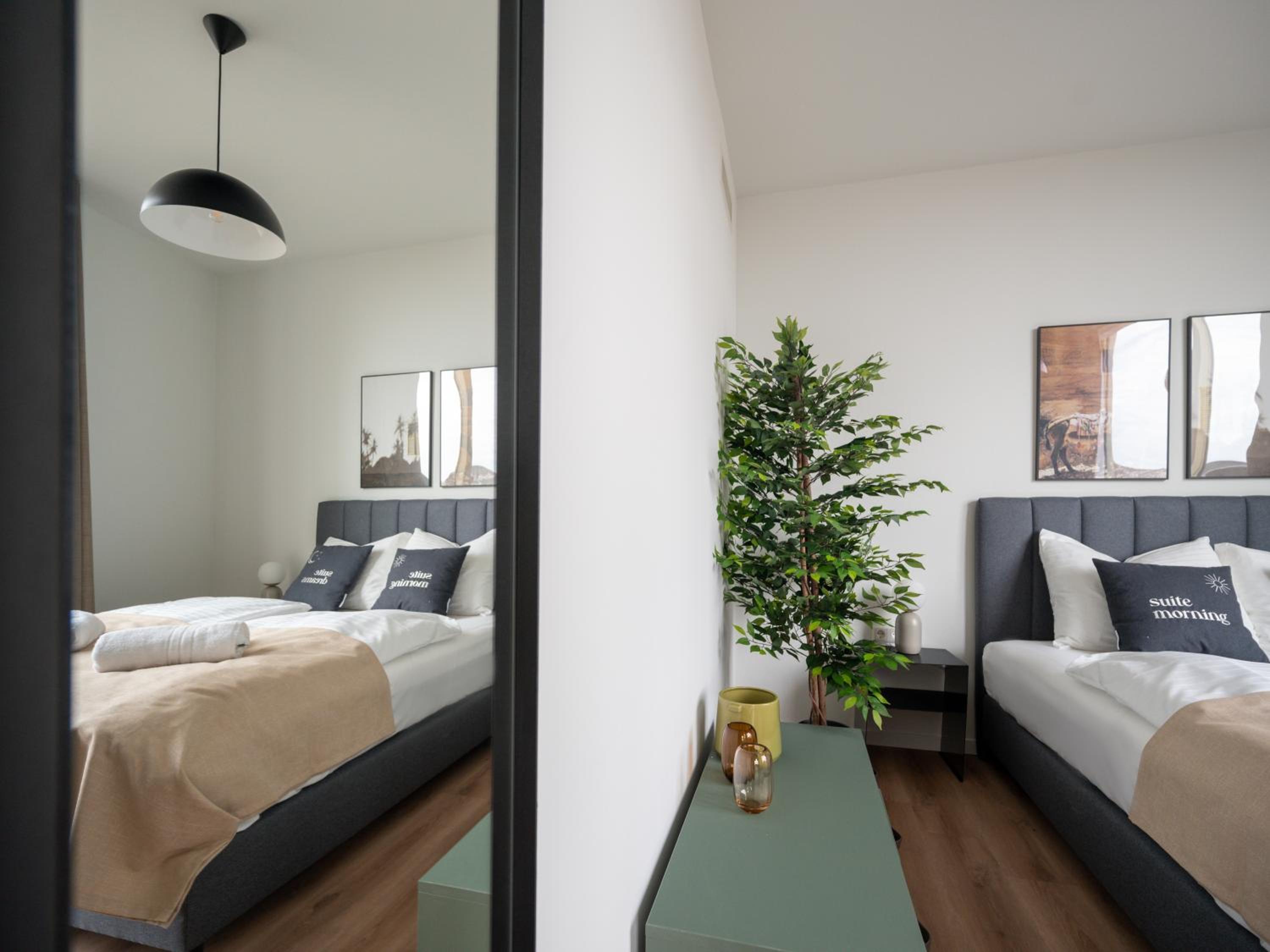 Suite with Sofa Bed & Balcony photo 3