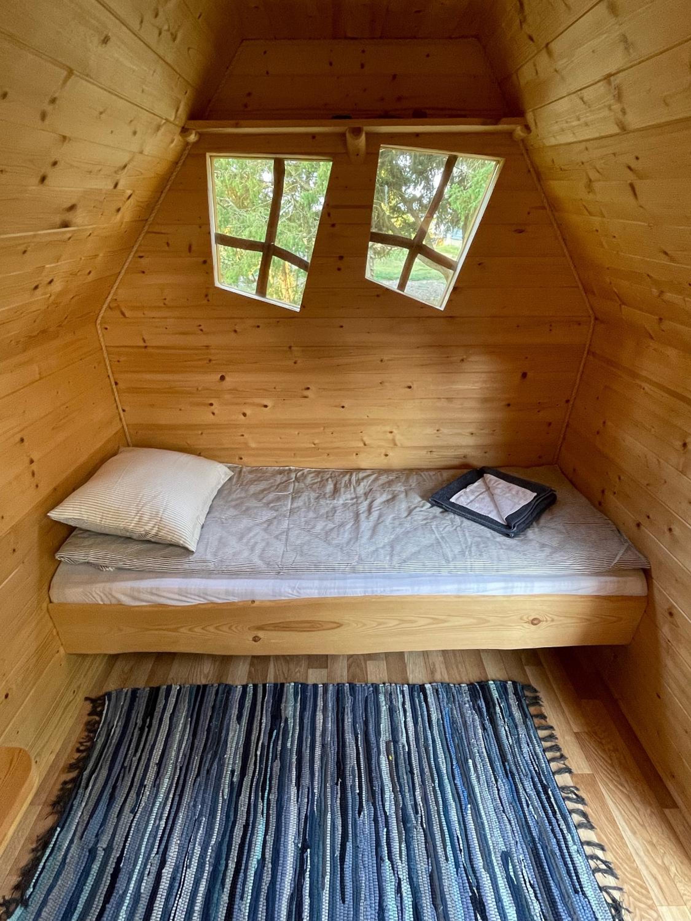 Two-Bedroom House - Photo 1