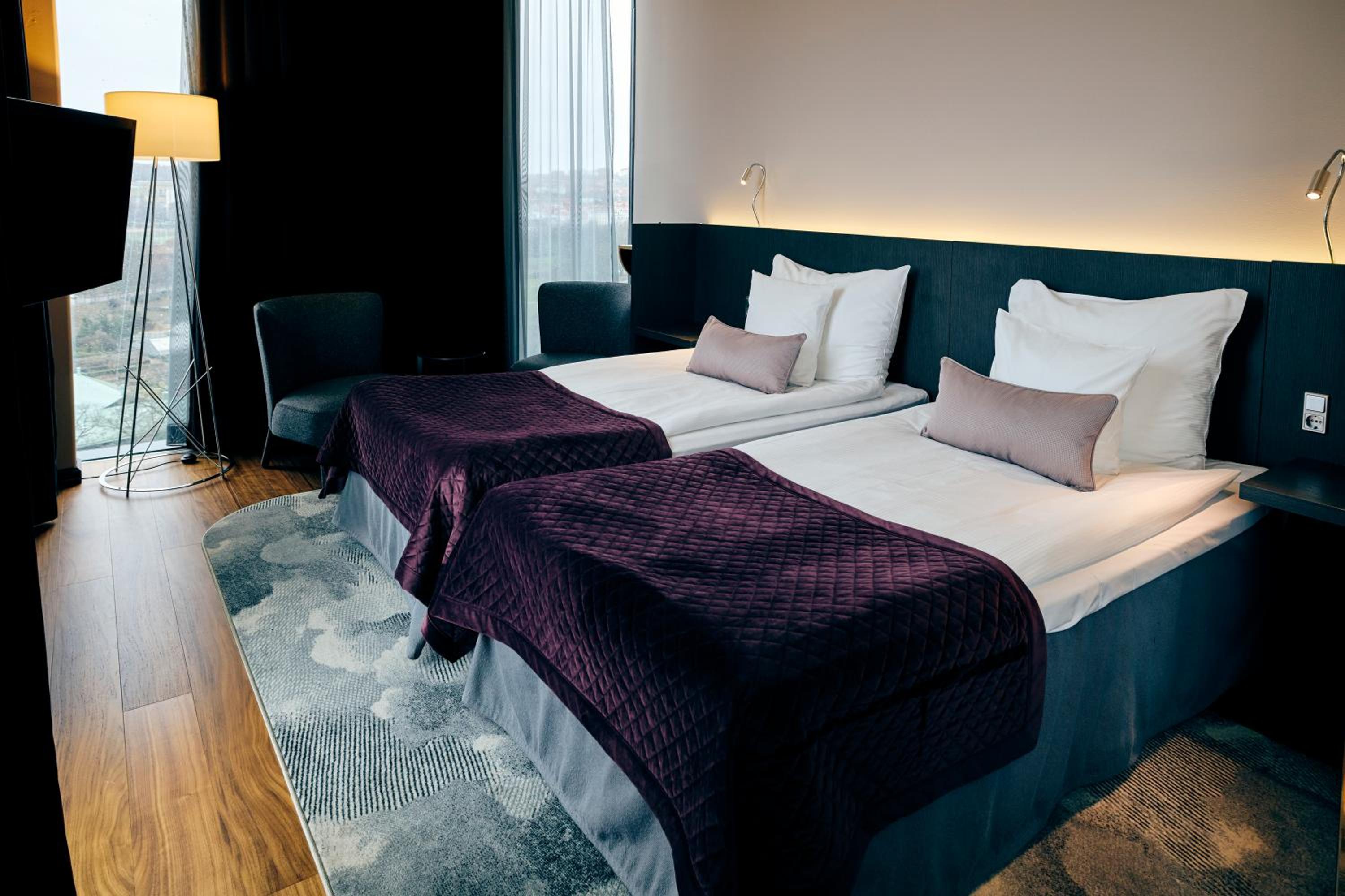 Standard Twin Room - Photo 1