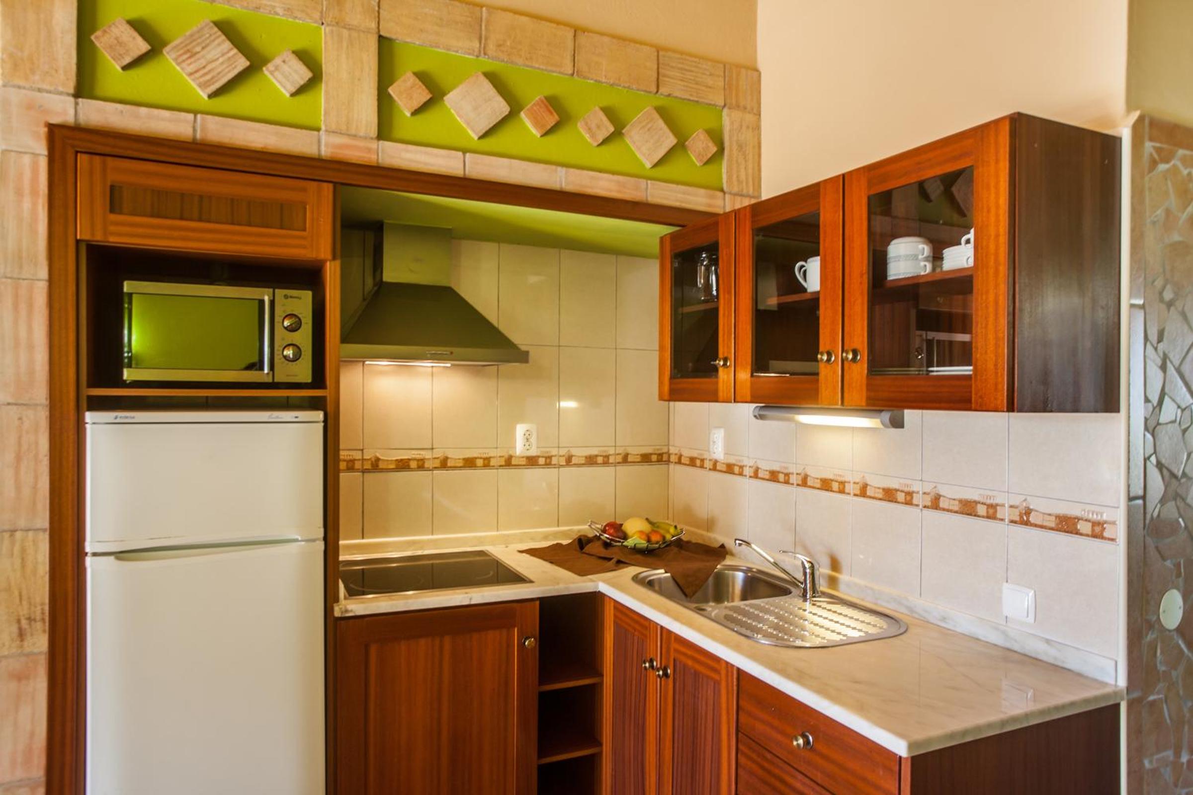 Two-Bedroom Apartment with Pool and Garden View (5 Adults) photo 2