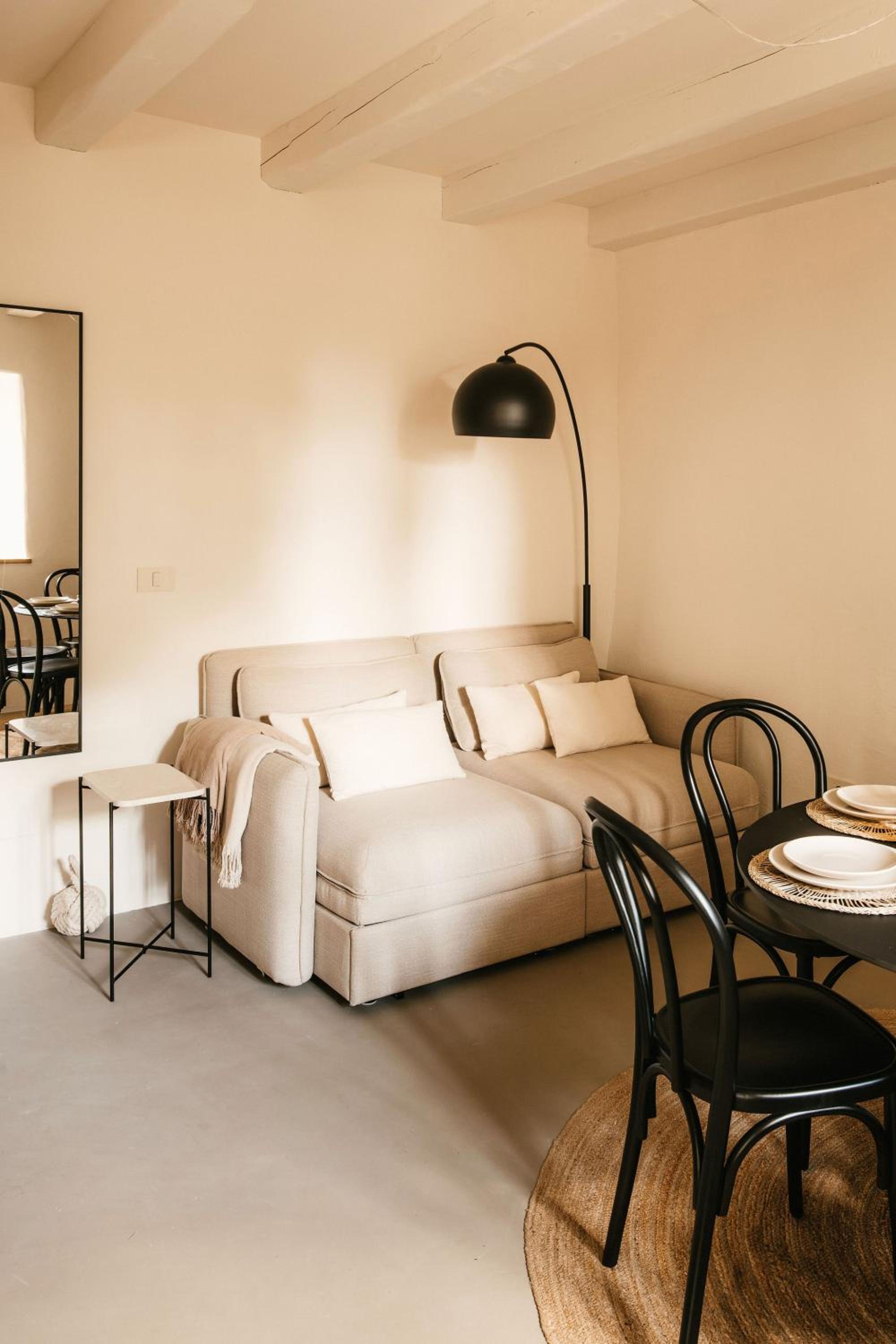 Two-Bedroom Apartment - Photo 9