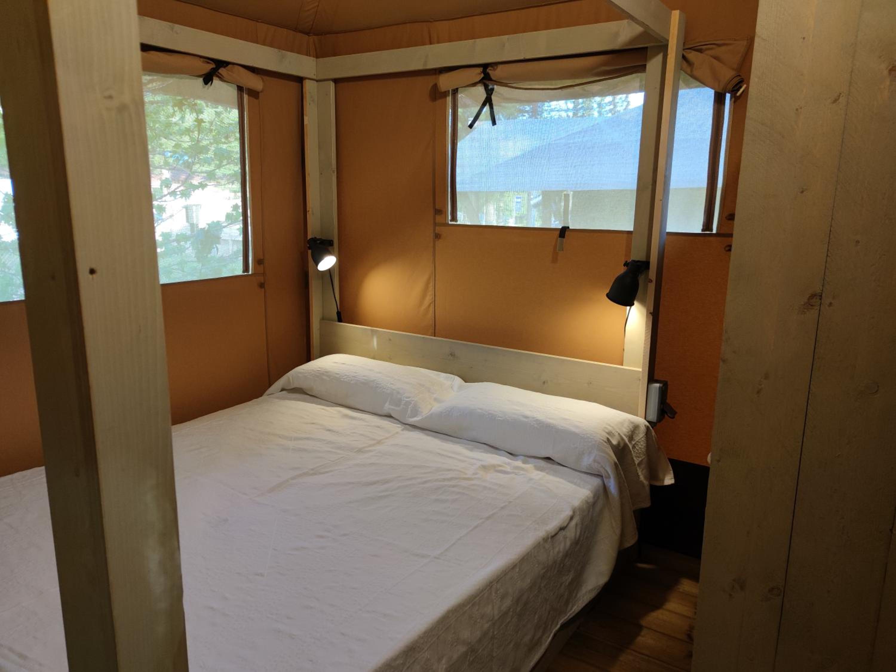 Tent - Photo 8