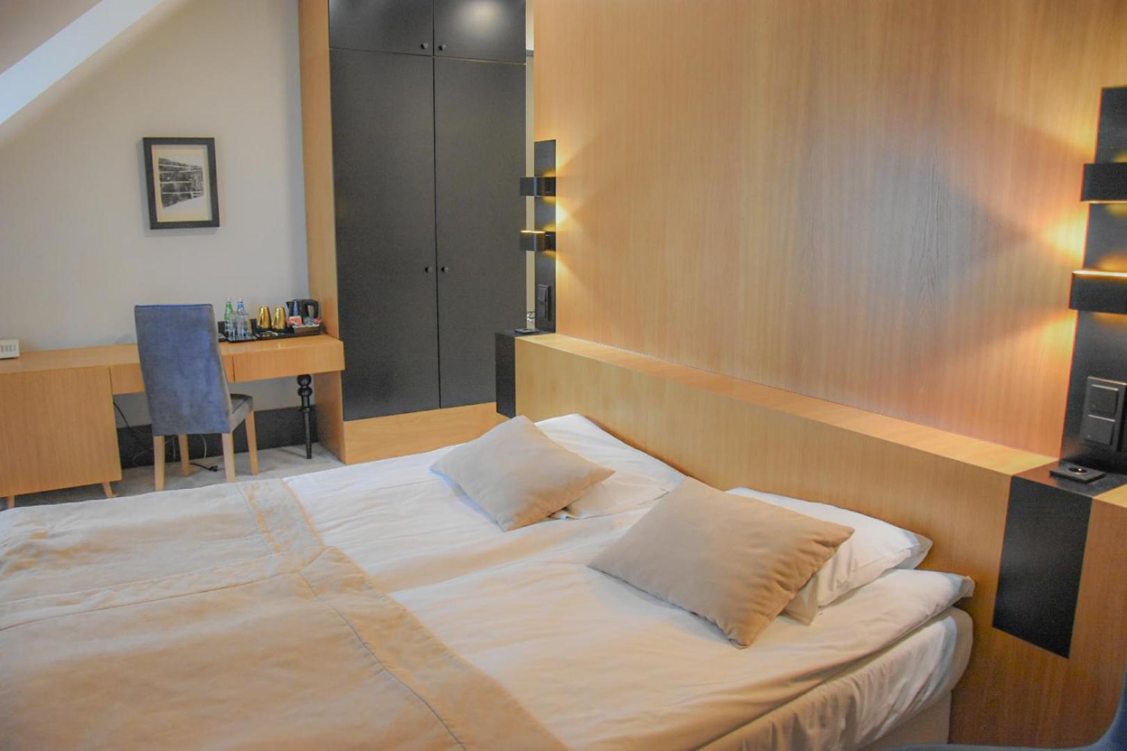 Economy Double Room - Photo 5