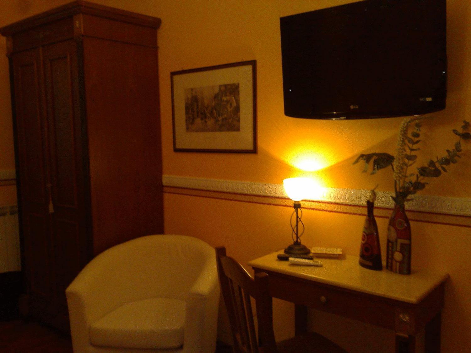Double Room - Photo 2