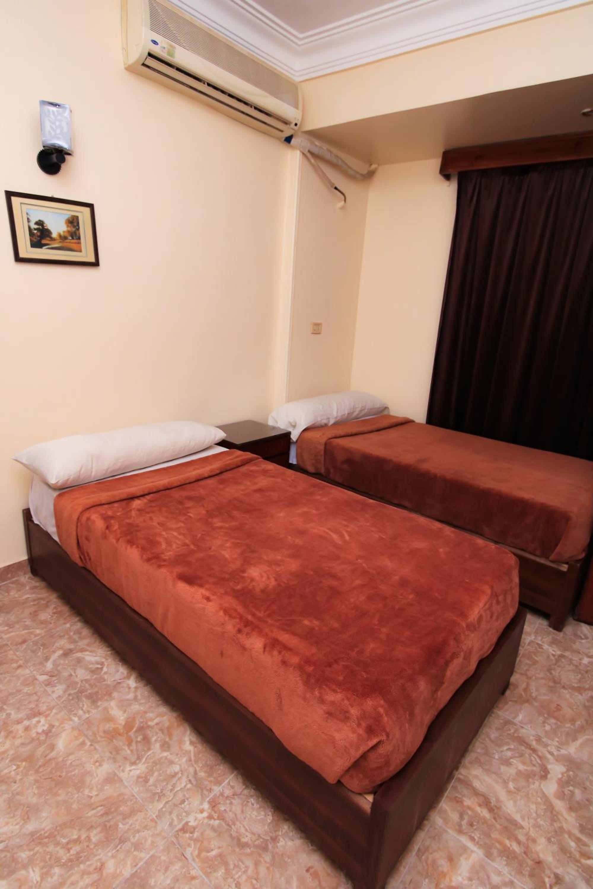 Standard Double or Twin Room - Photo 1