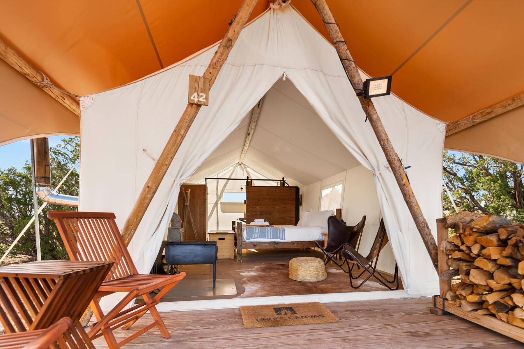 Deluxe Tent with Private Bathroom photo 1