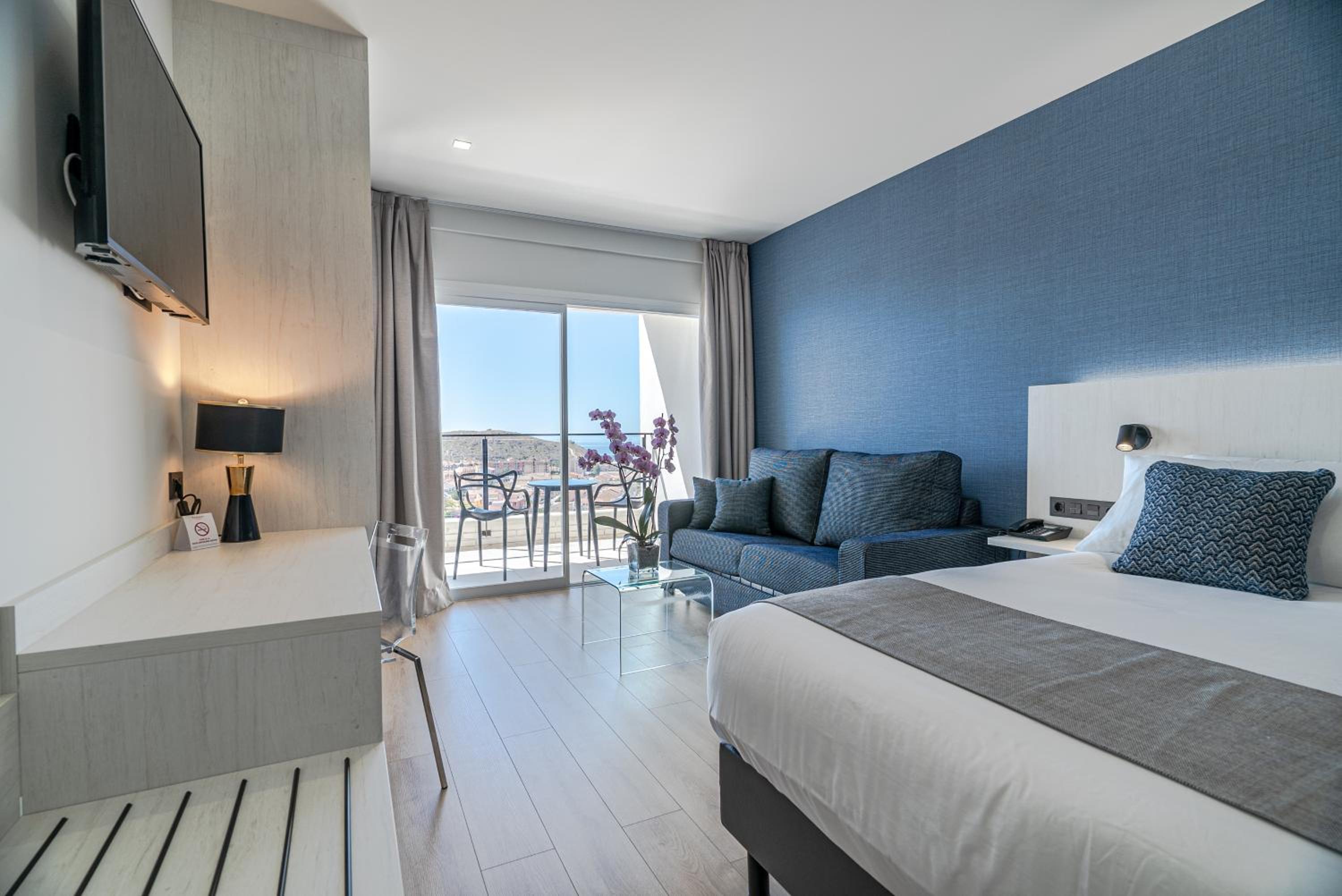 Deluxe Family Room with Sea View - Photo 1