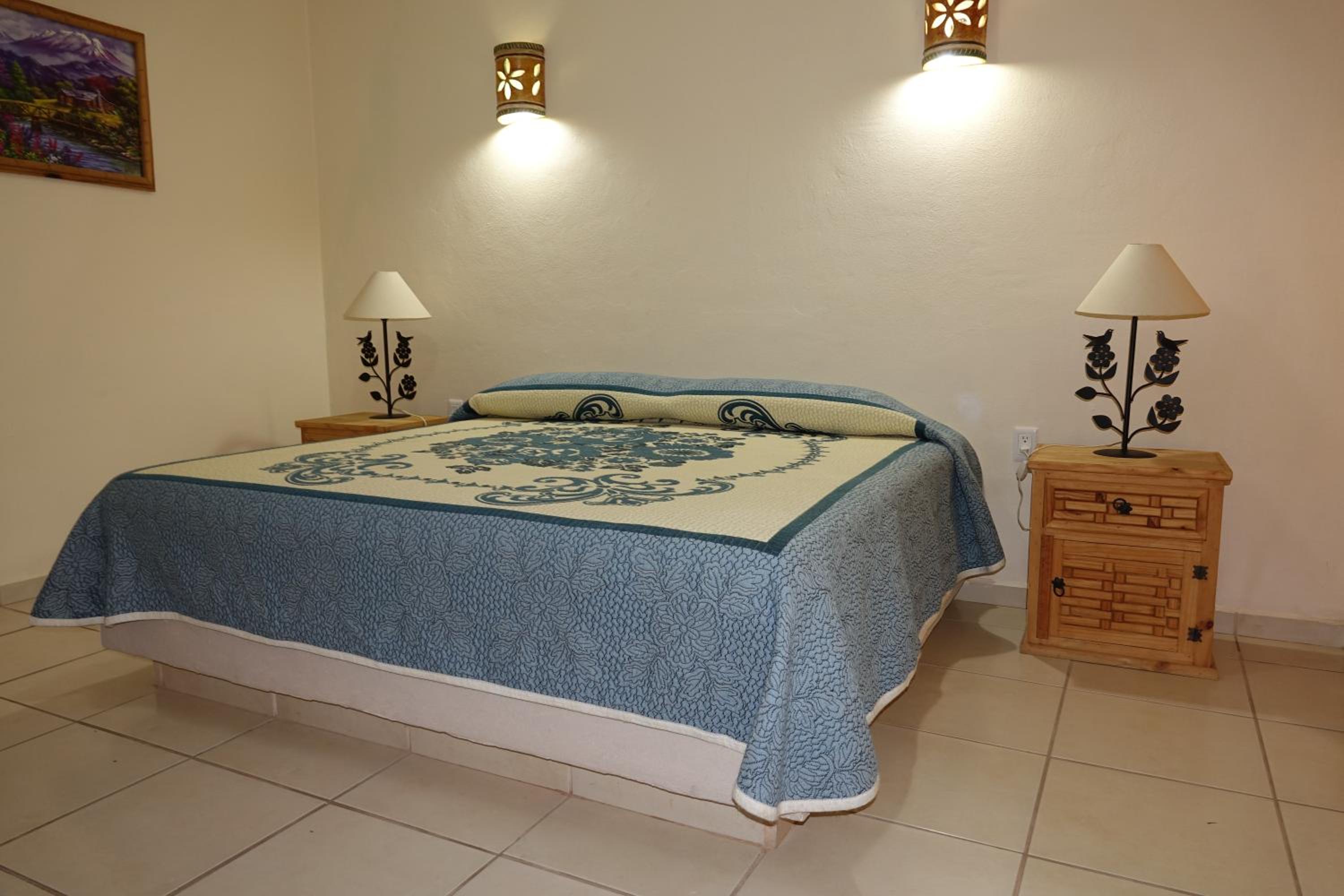 Deluxe Room - Photo 1