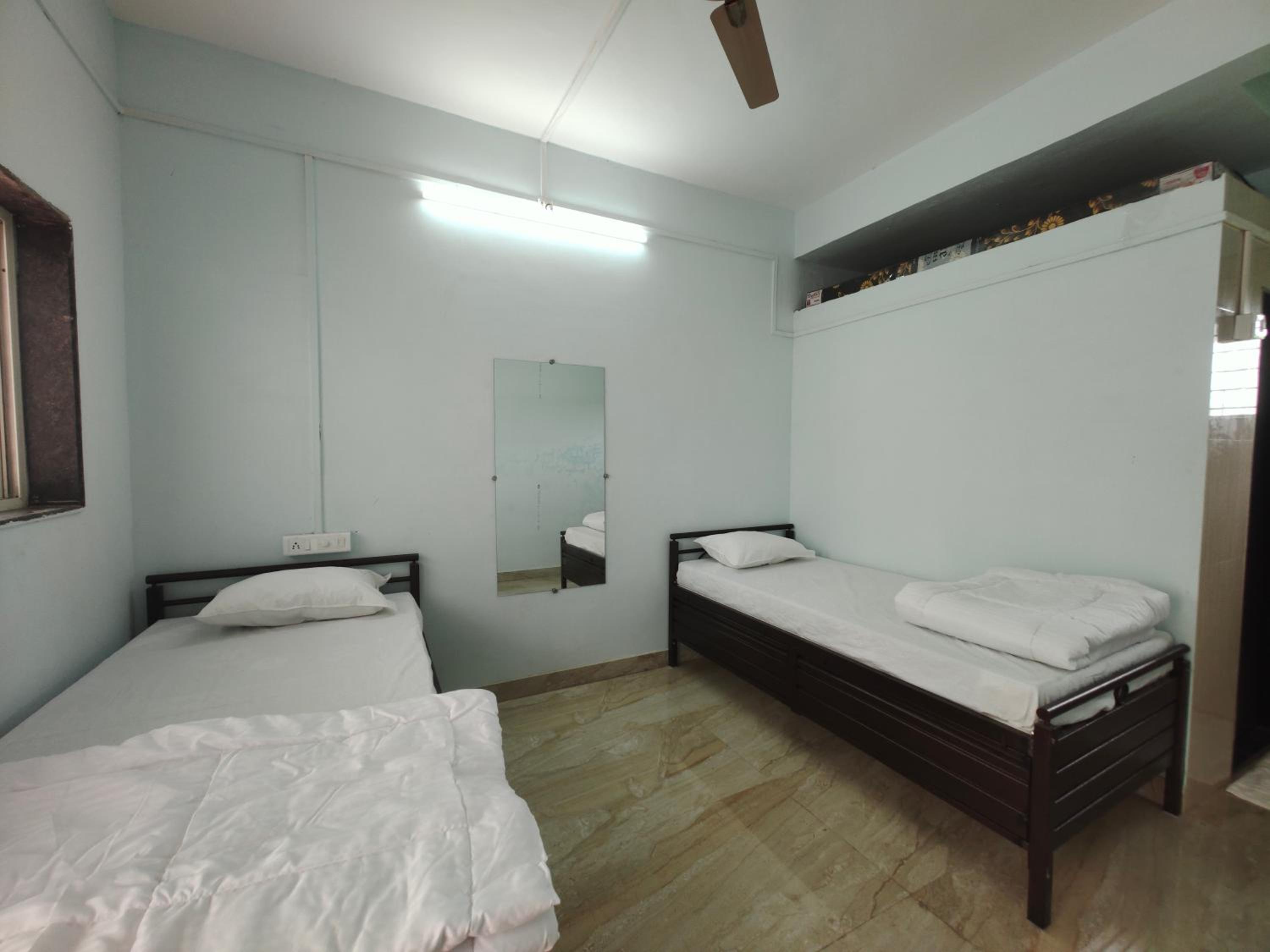 Double Room - Photo 2