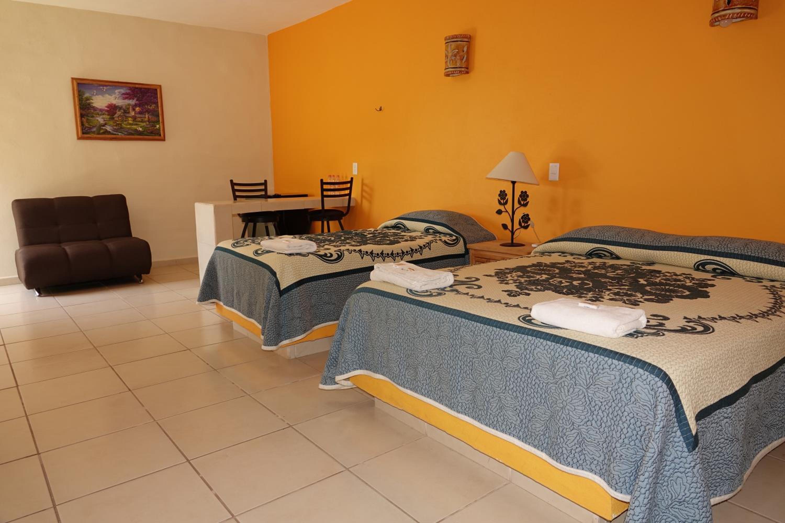 Deluxe Triple Room - Photo 3
