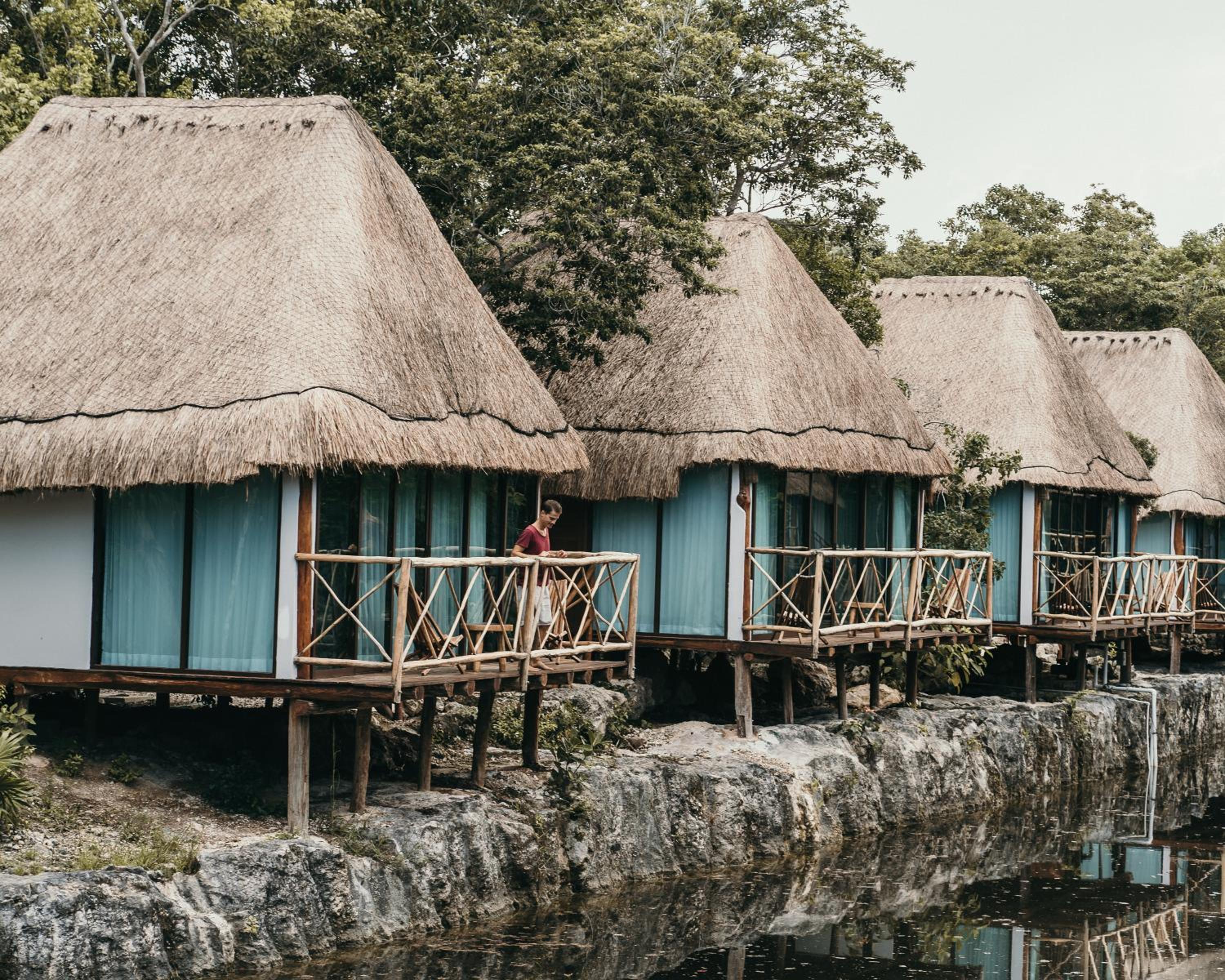 Bungalow - Water Front
