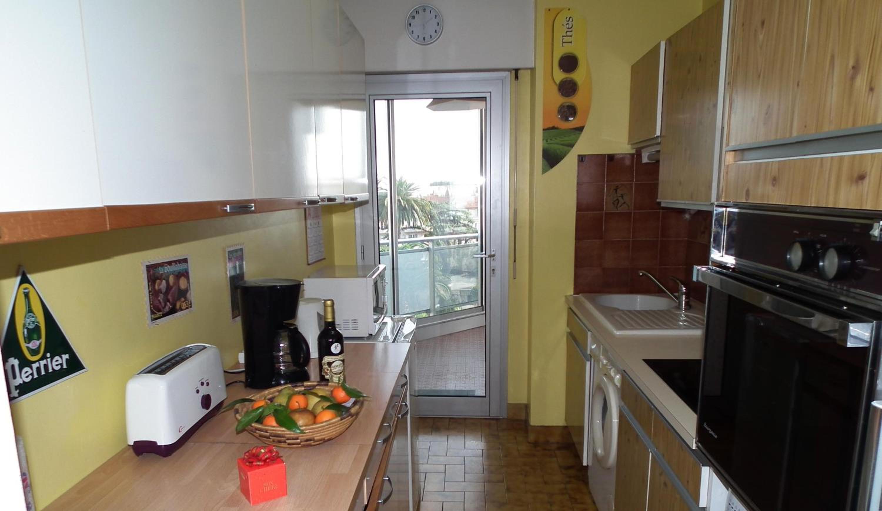 Apartment with Sea View photo 2