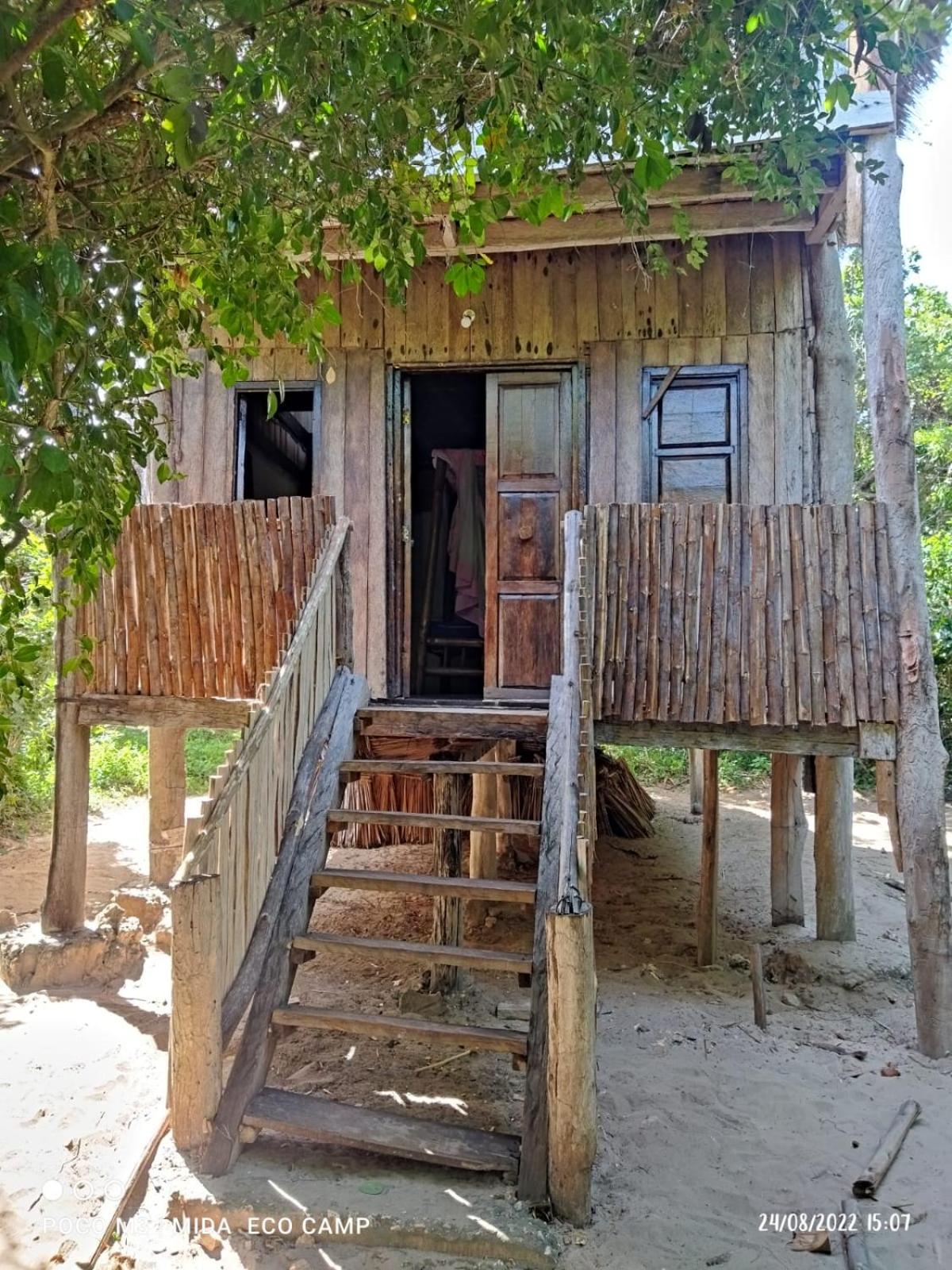Deluxe Bungalow with Sea View - Photo 21