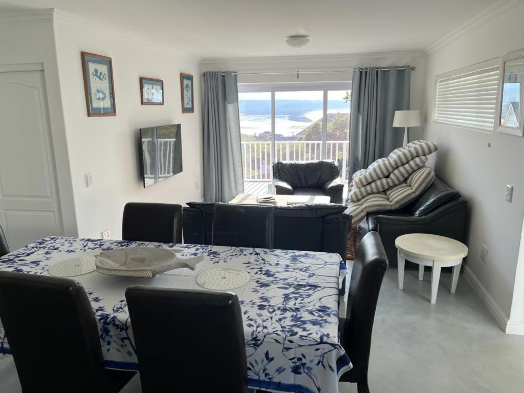 Apartment with Sea View - Photo 17