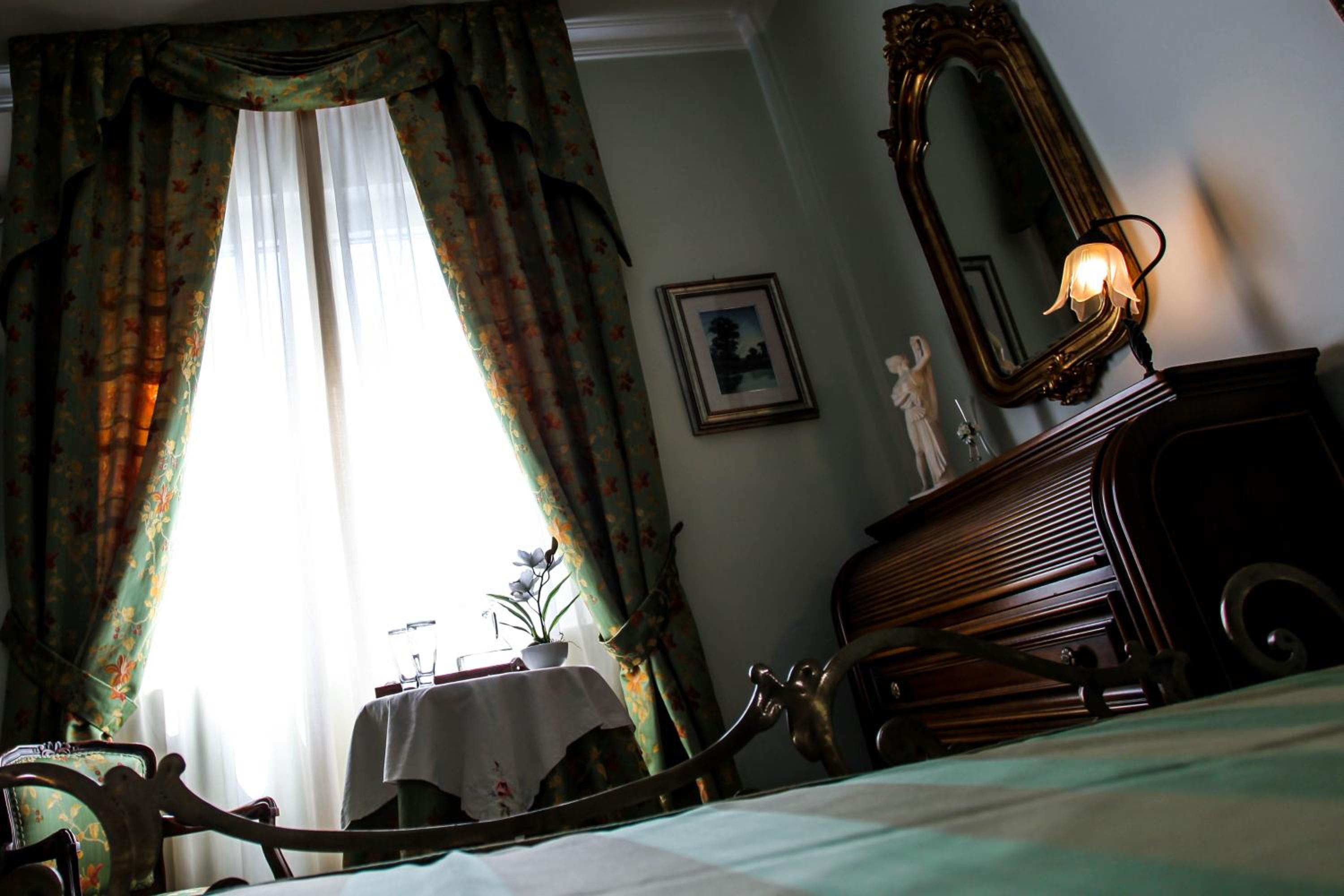 Double Room with Private Bathroom photo 1