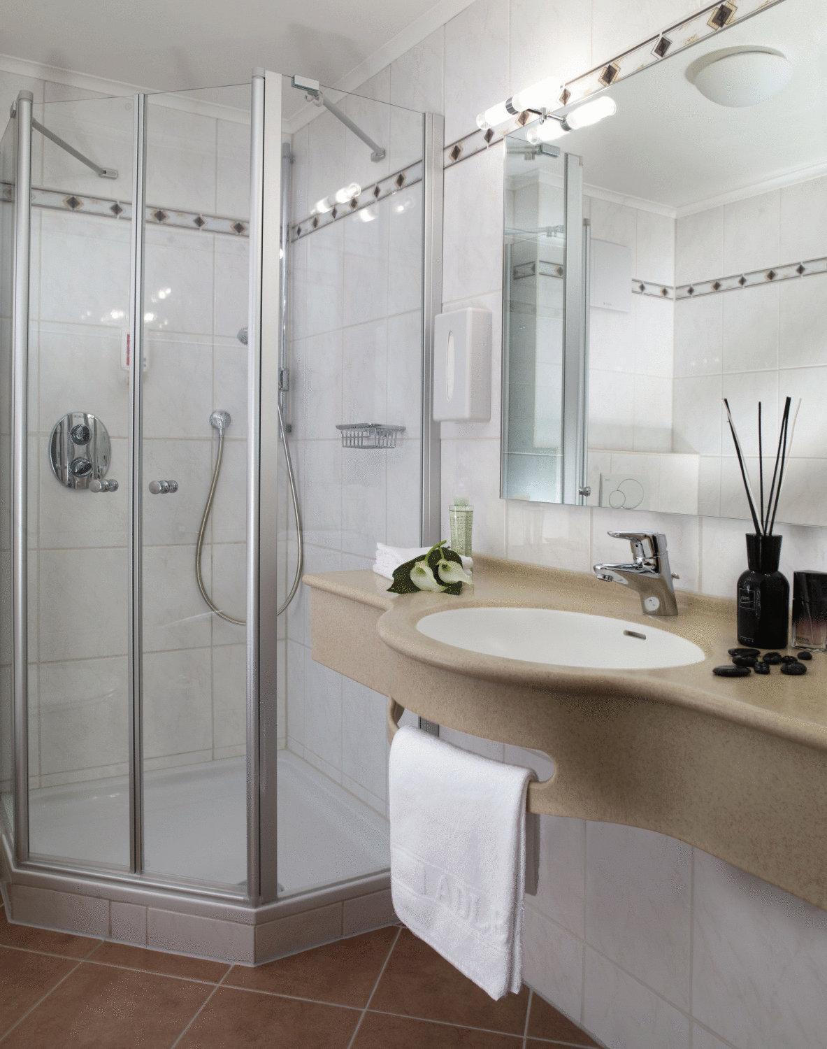 Standard Double Room - Photo 2