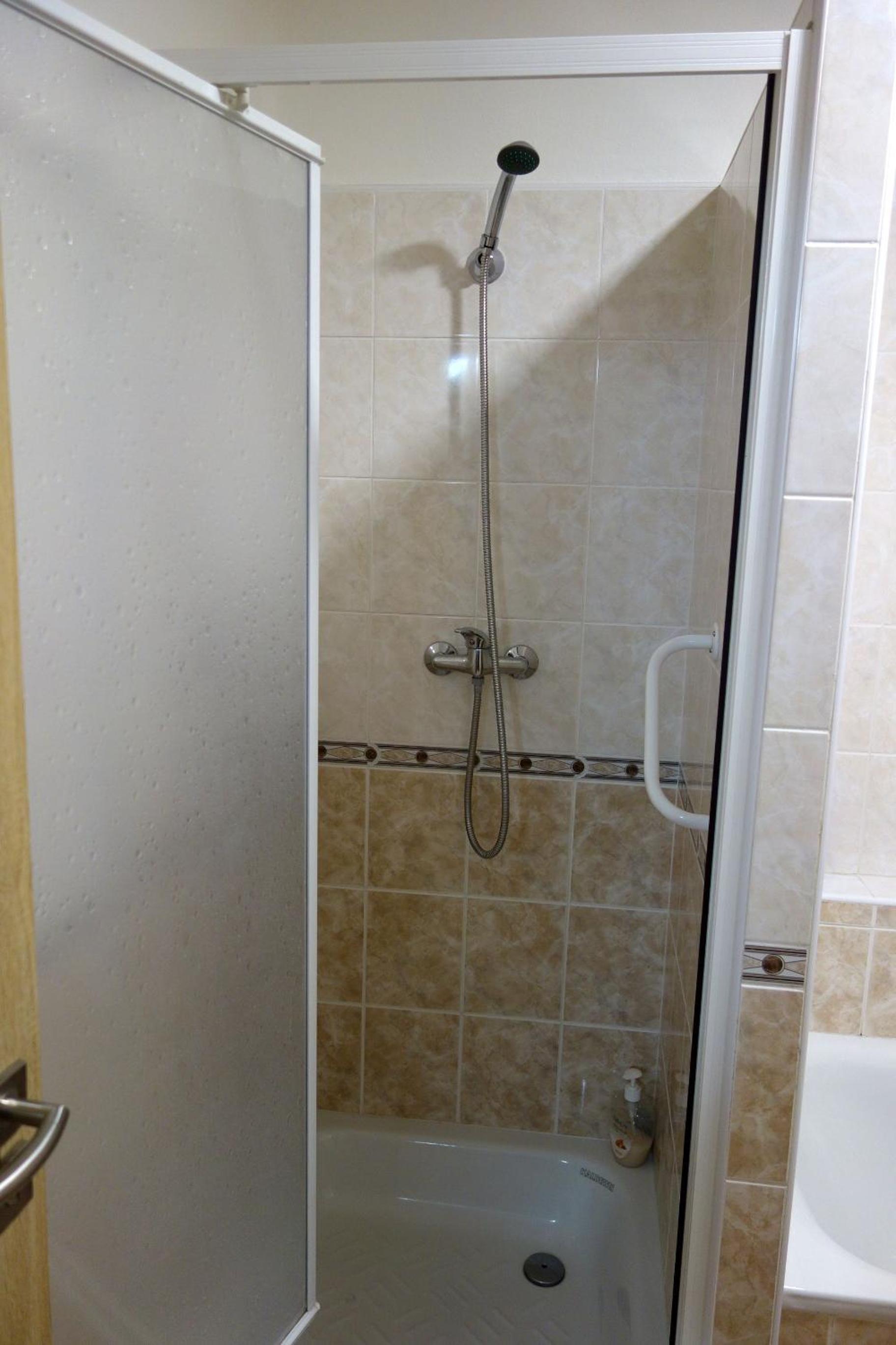 One-Bedroom Apartment - Photo 33