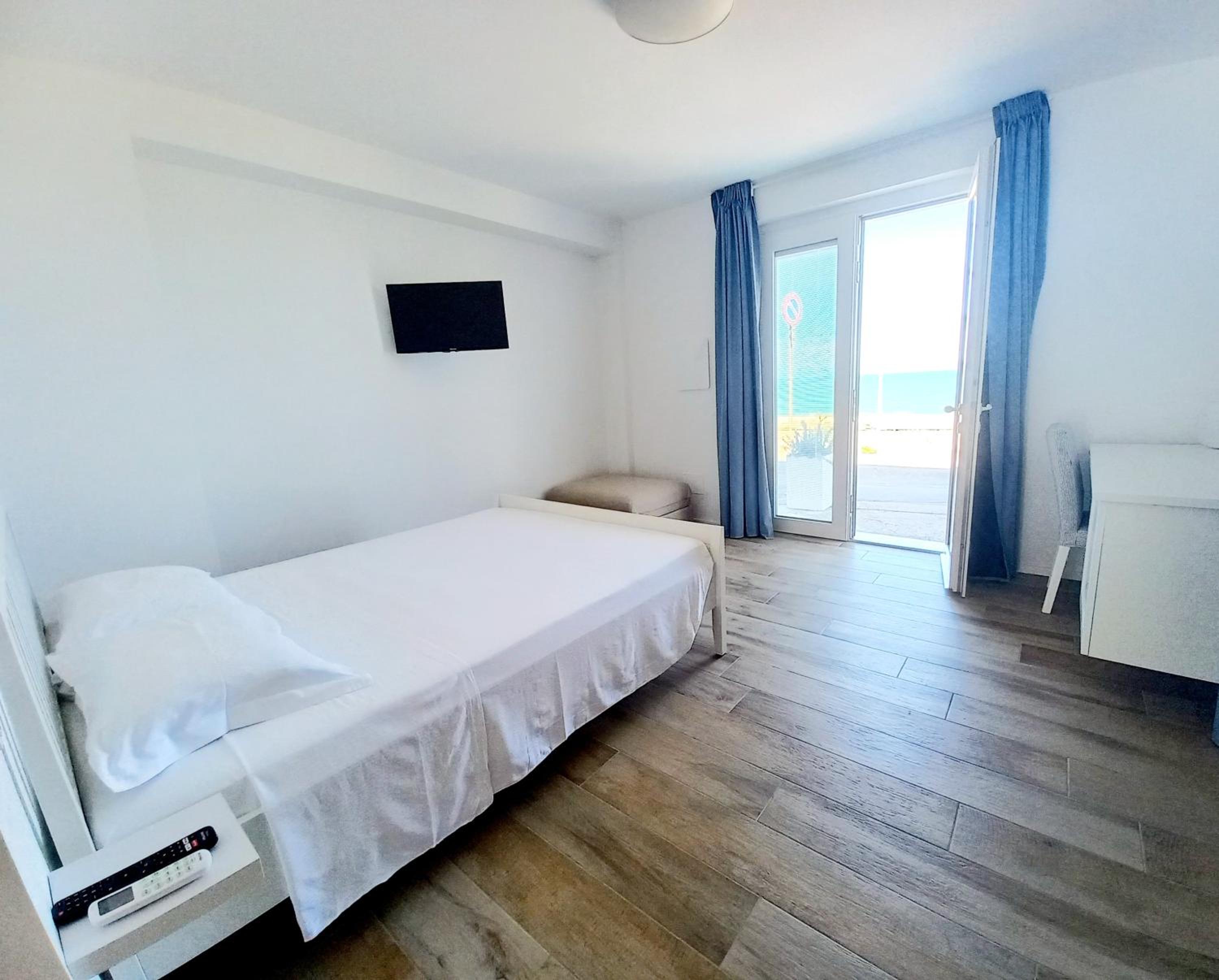 Deluxe Double Room with Sea View