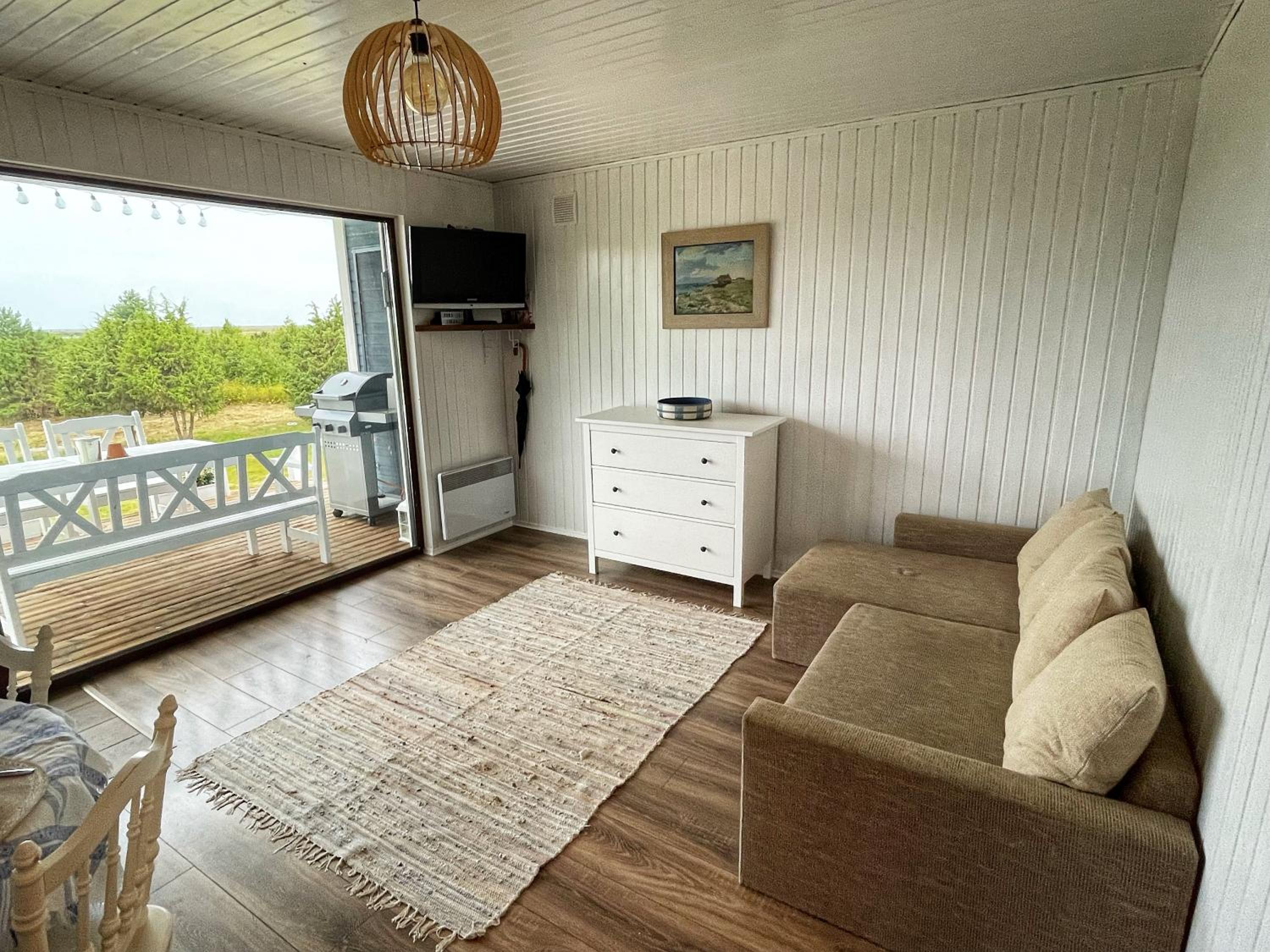 Two-Bedroom House - Photo 24
