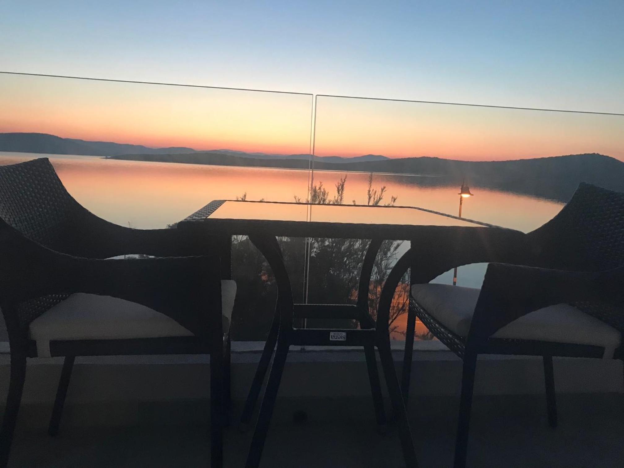Studio Apartment with Sea View photo 2