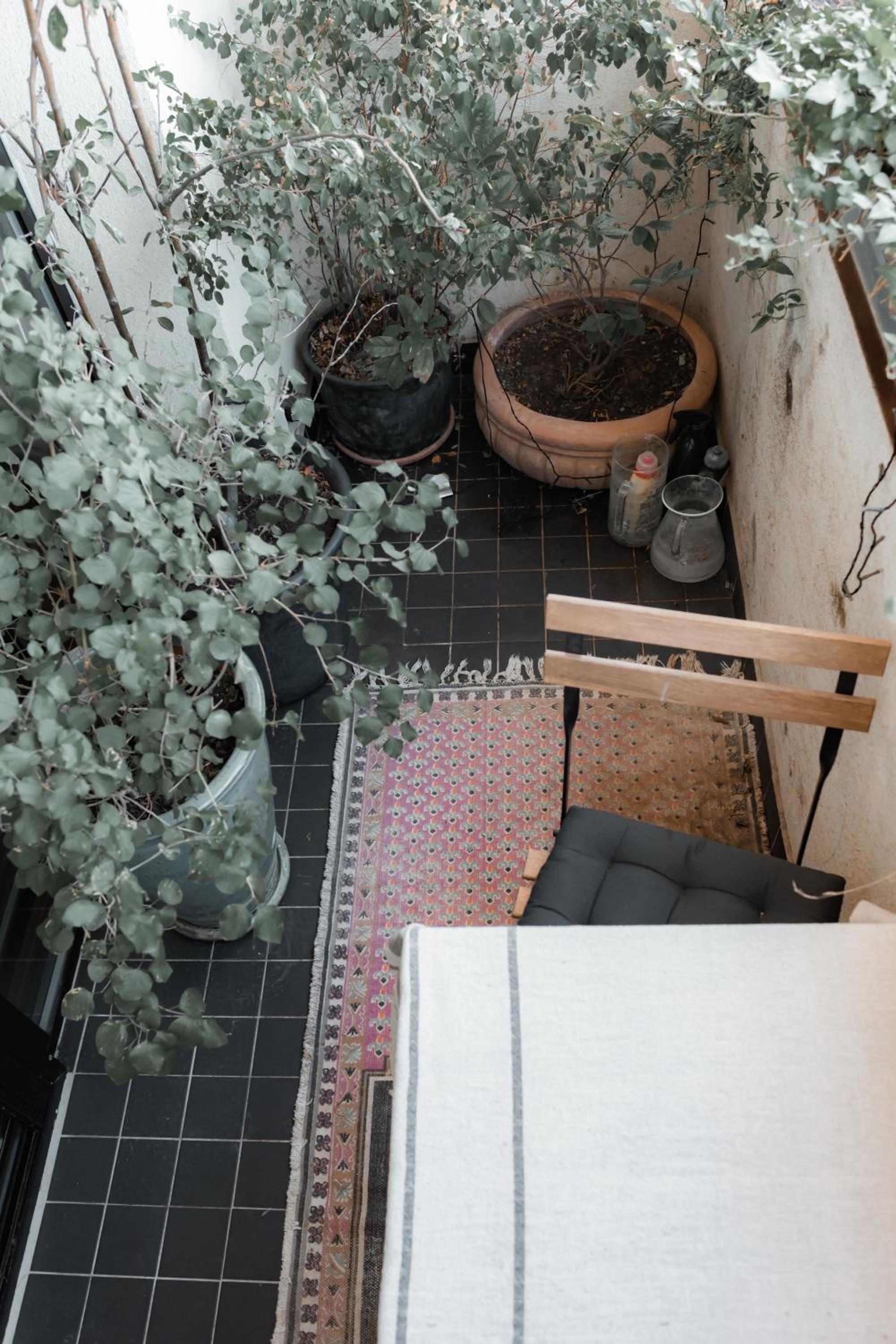 Two-Bedroom Apartment - Photo 8