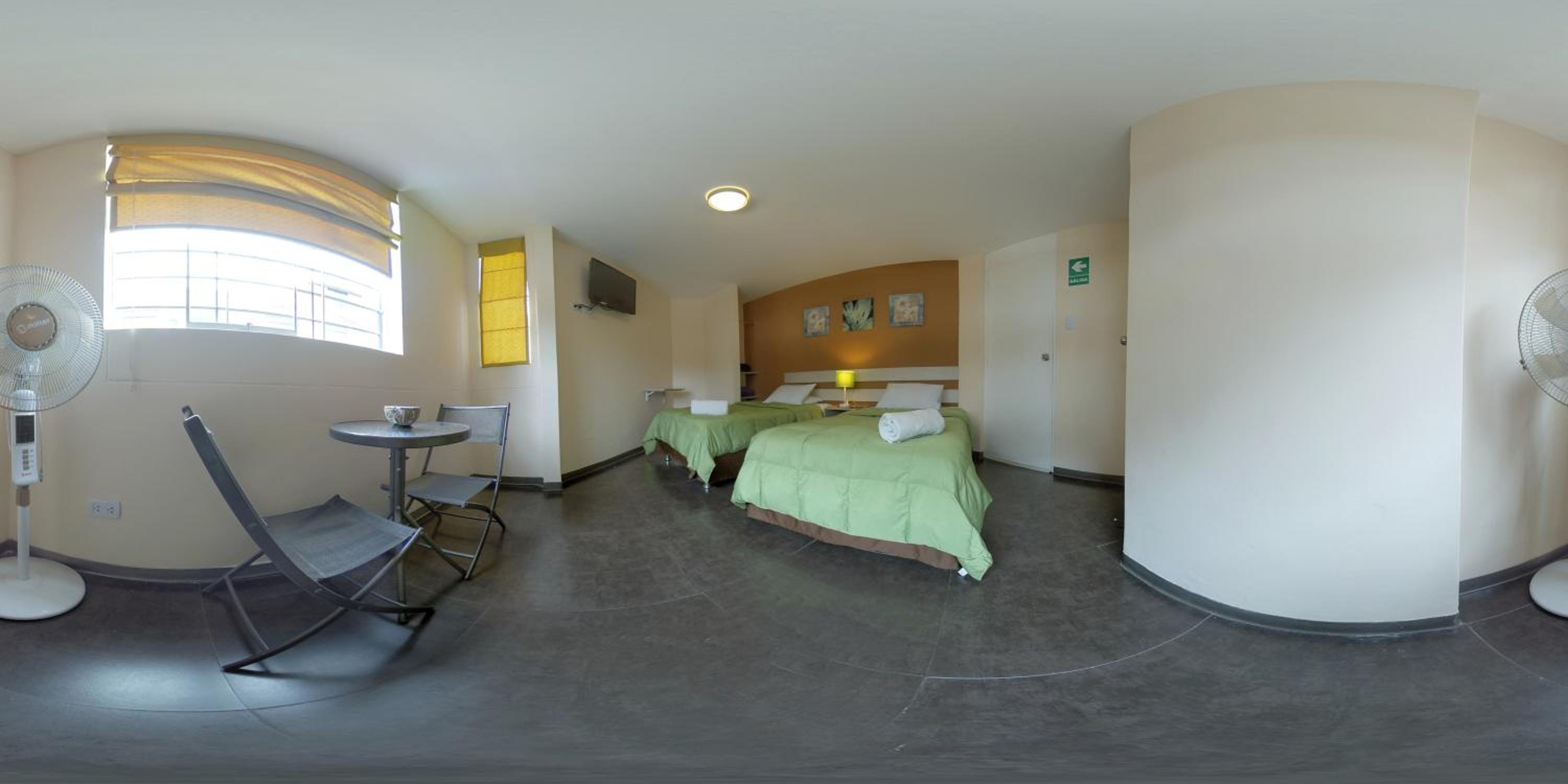 Twin Room - Photo 5