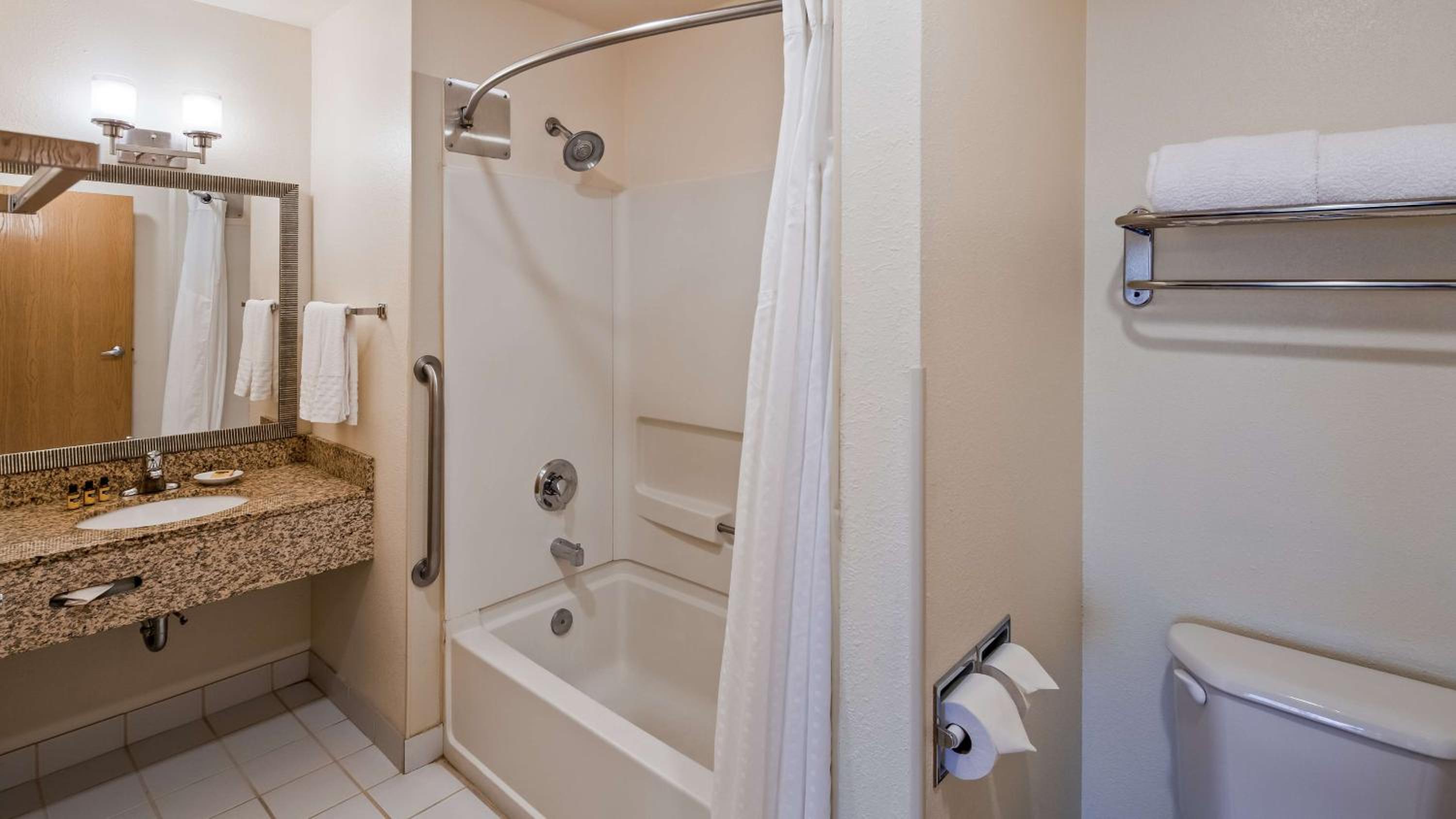 Queen Room - Disability Access/Non-Smoking - Photo 2