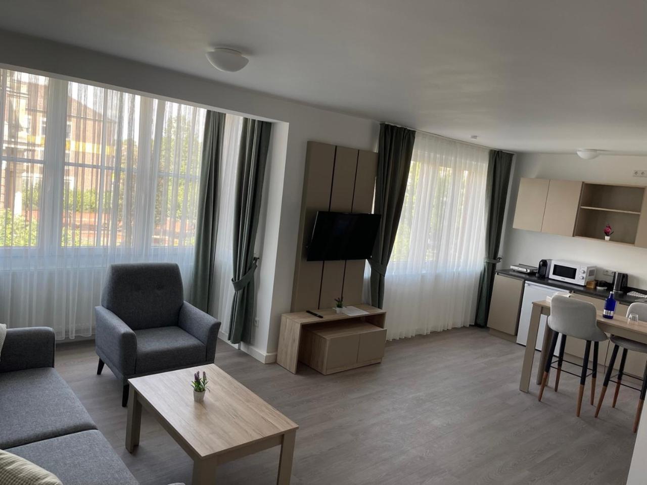 Deluxe Double Studio - Photo 3