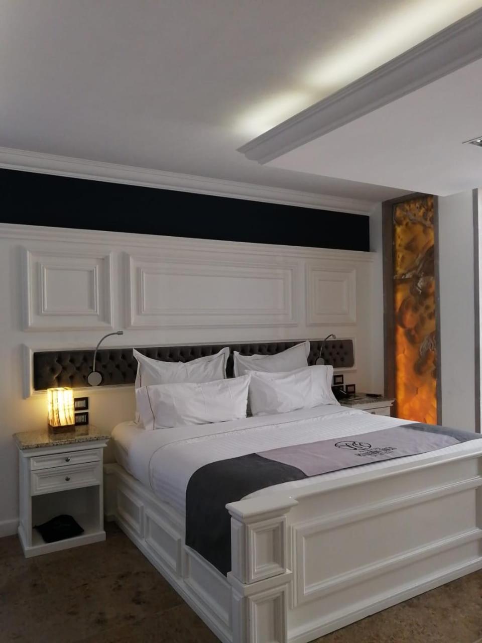 Superior Suite - Photo 1