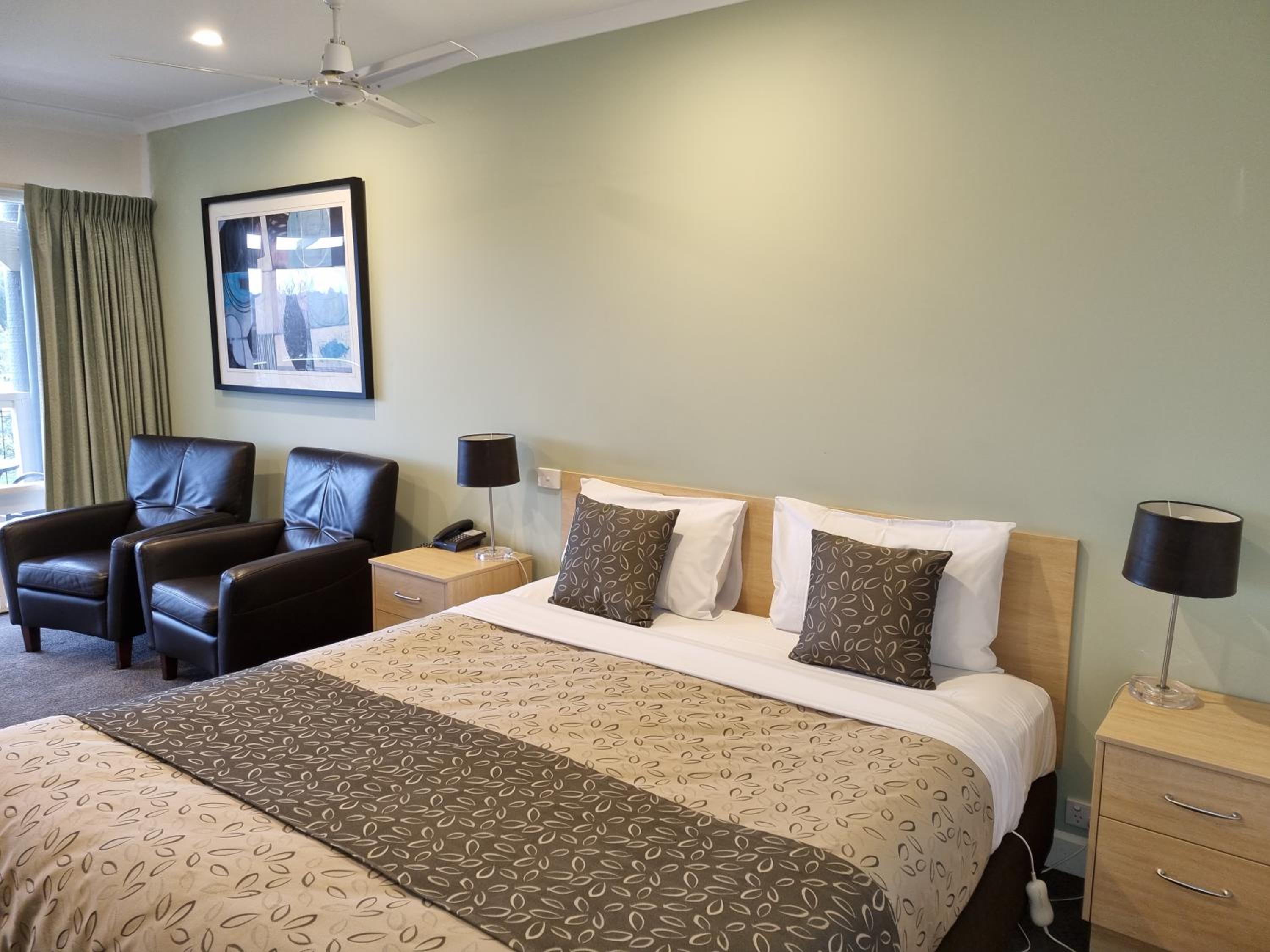 Executive King Suite photo 2