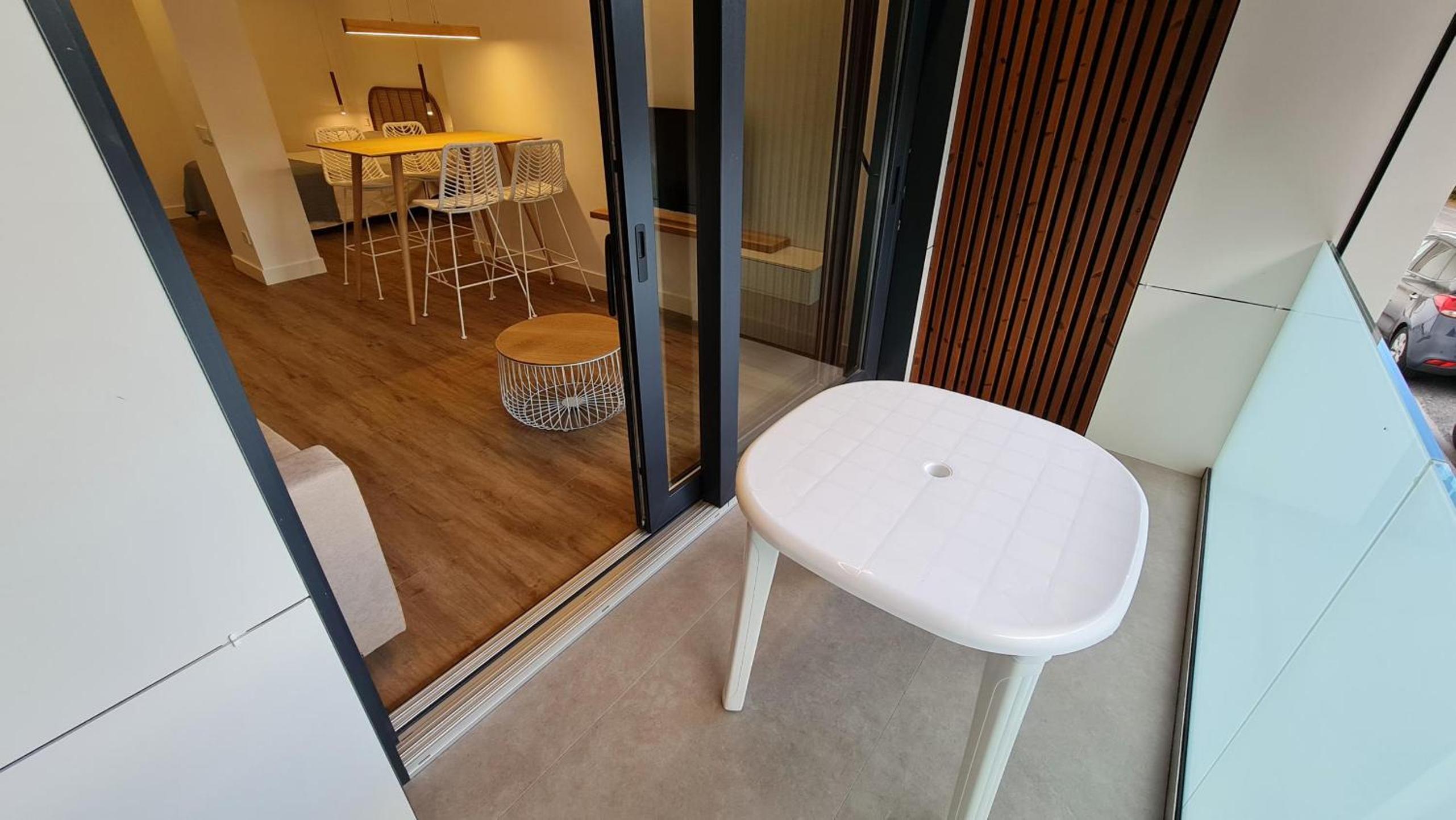 Apartment with Terrace - Photo 5
