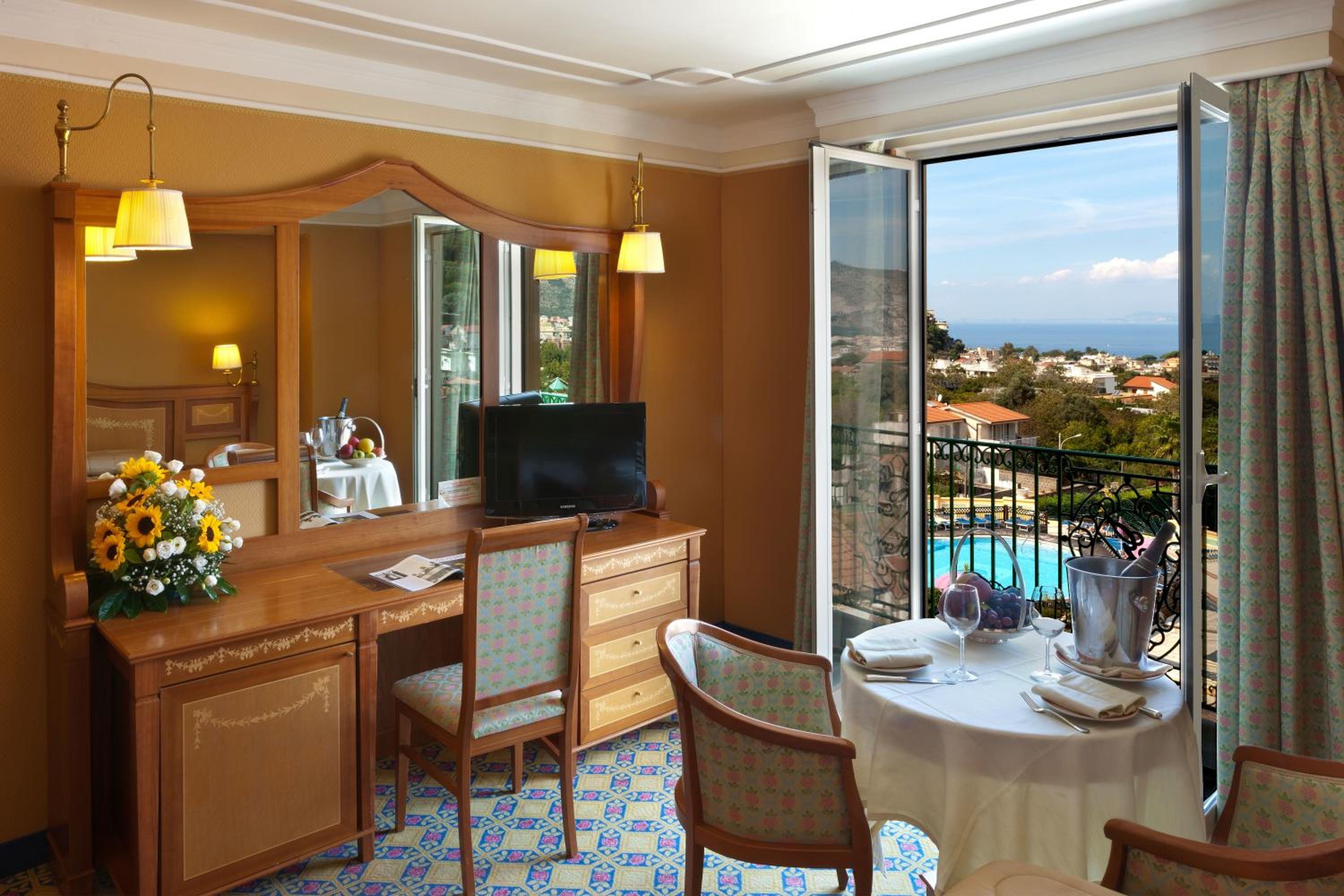 Suite with Sea View