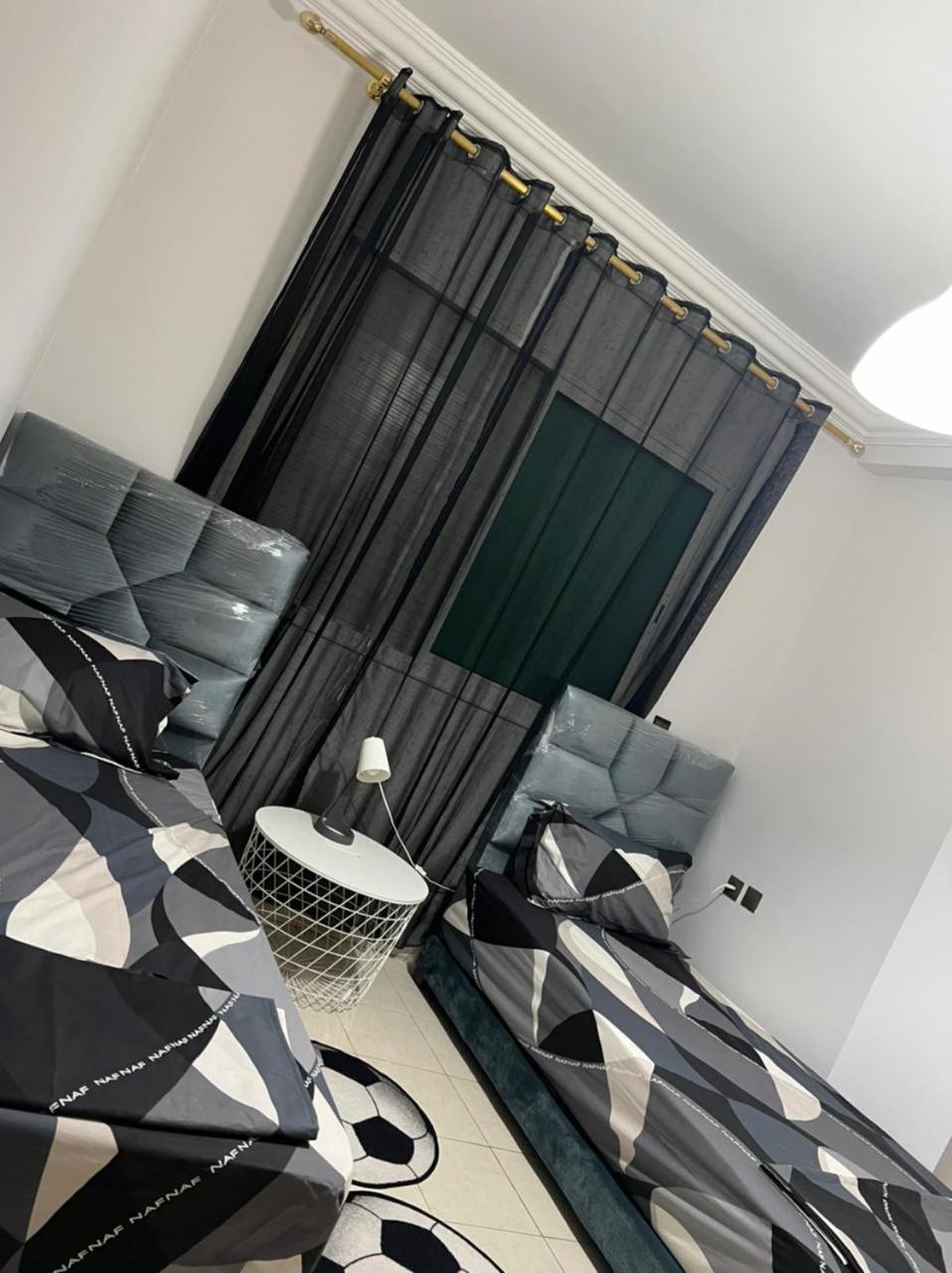 One-Bedroom Apartment - Photo 4