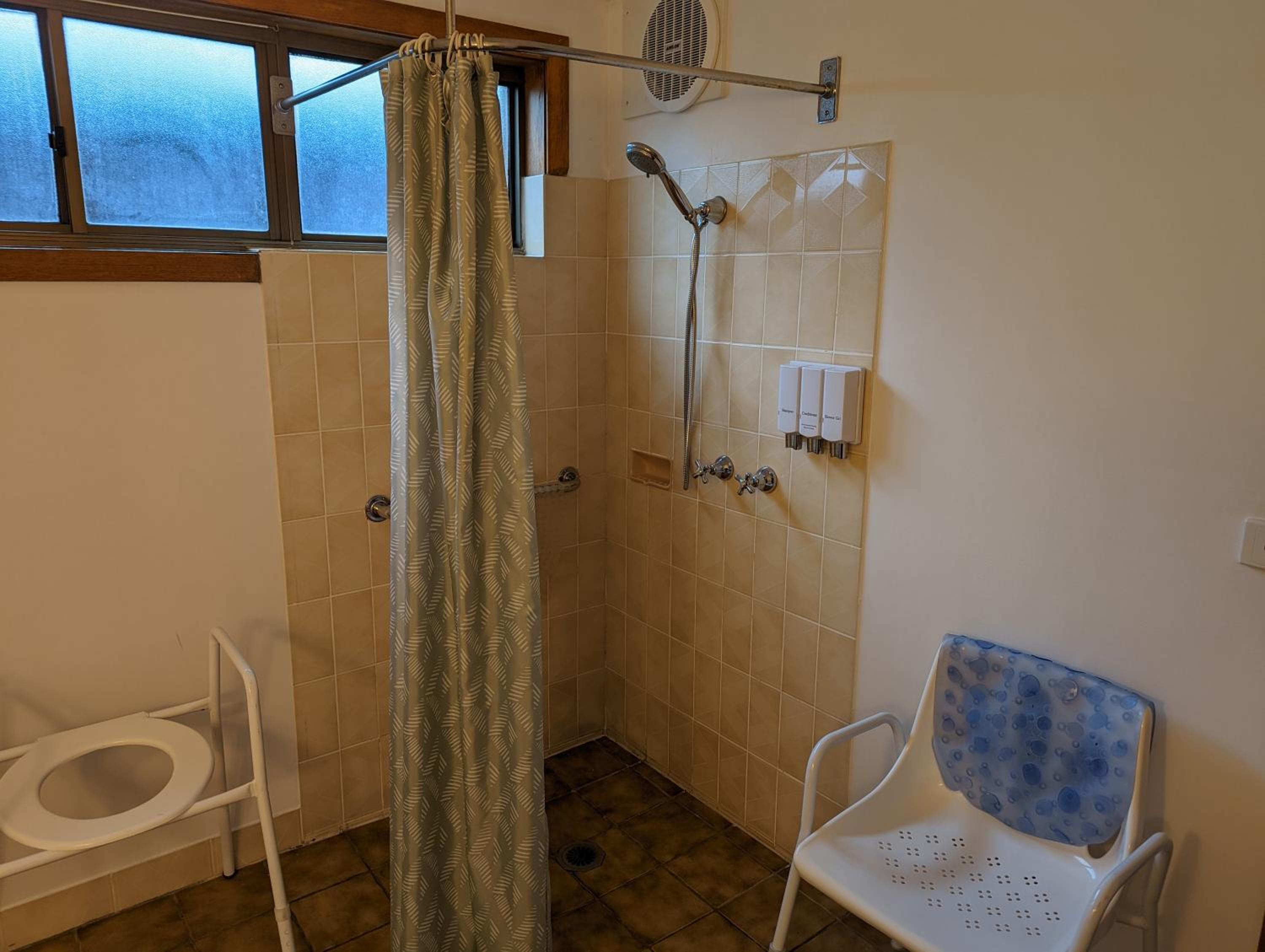 Family Room - Disability Access photo 2