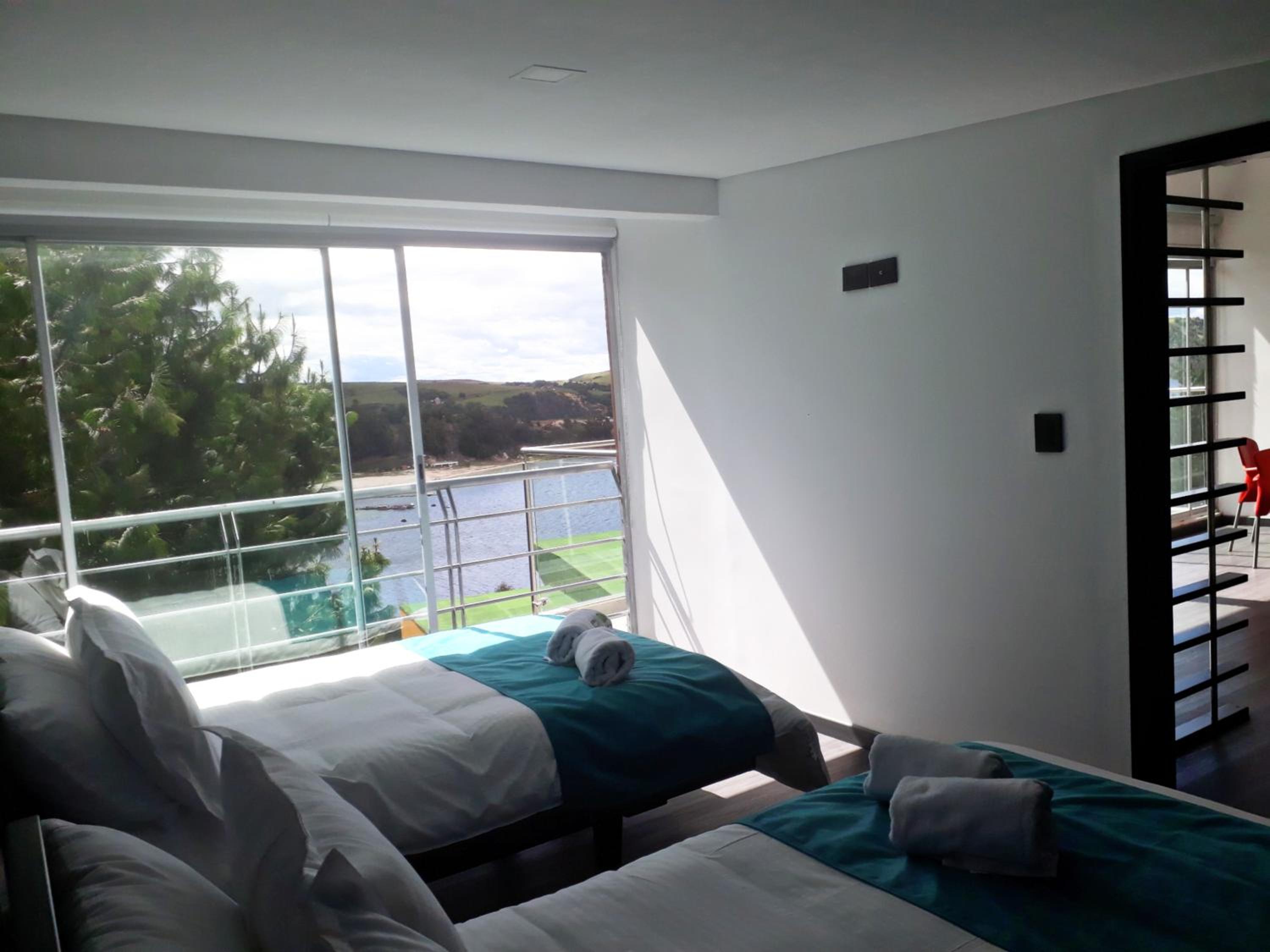 Family Room with Sea View photo 3