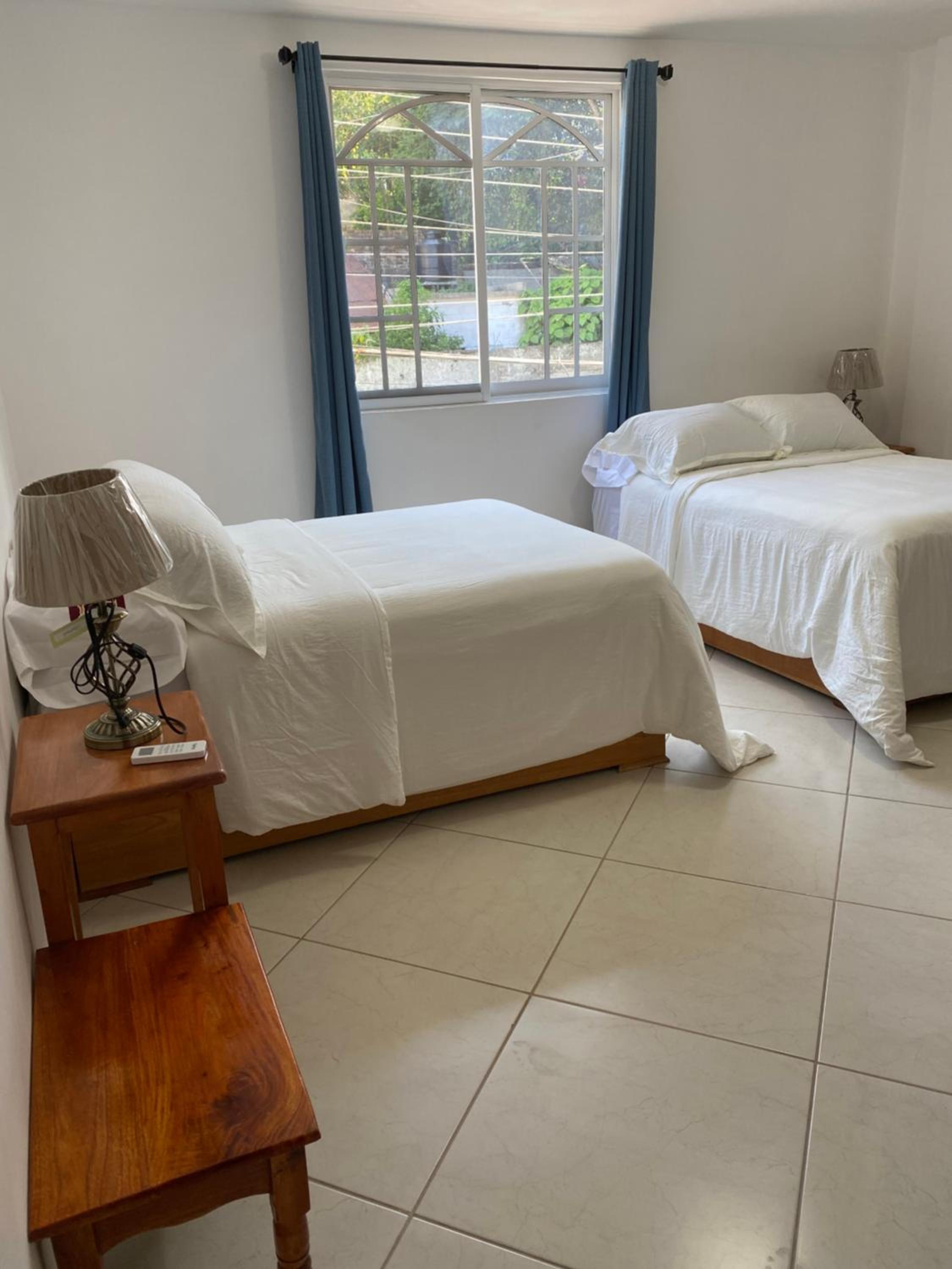 Standard Twin Room - Photo 2