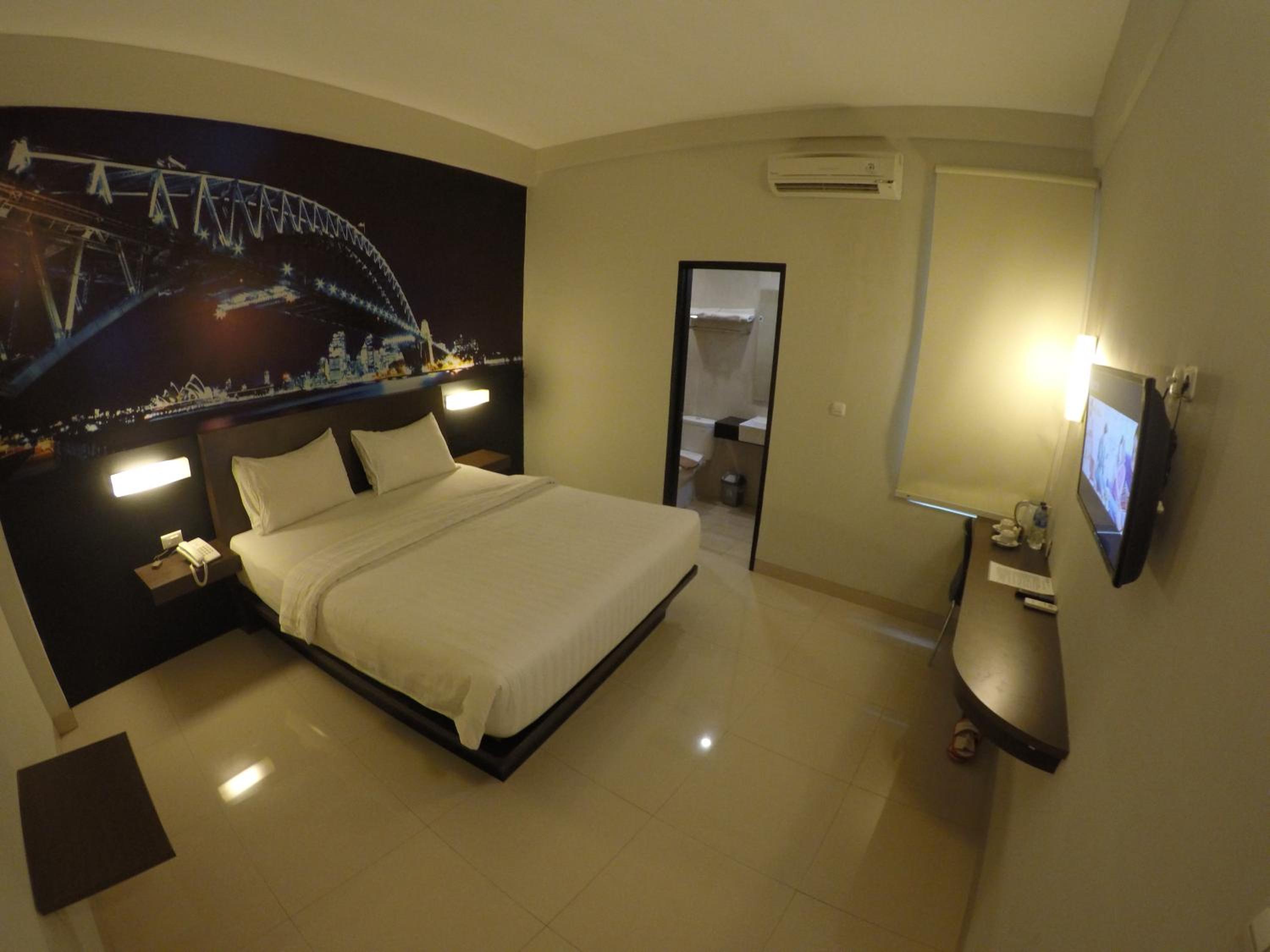Superior King Room - Photo 4
