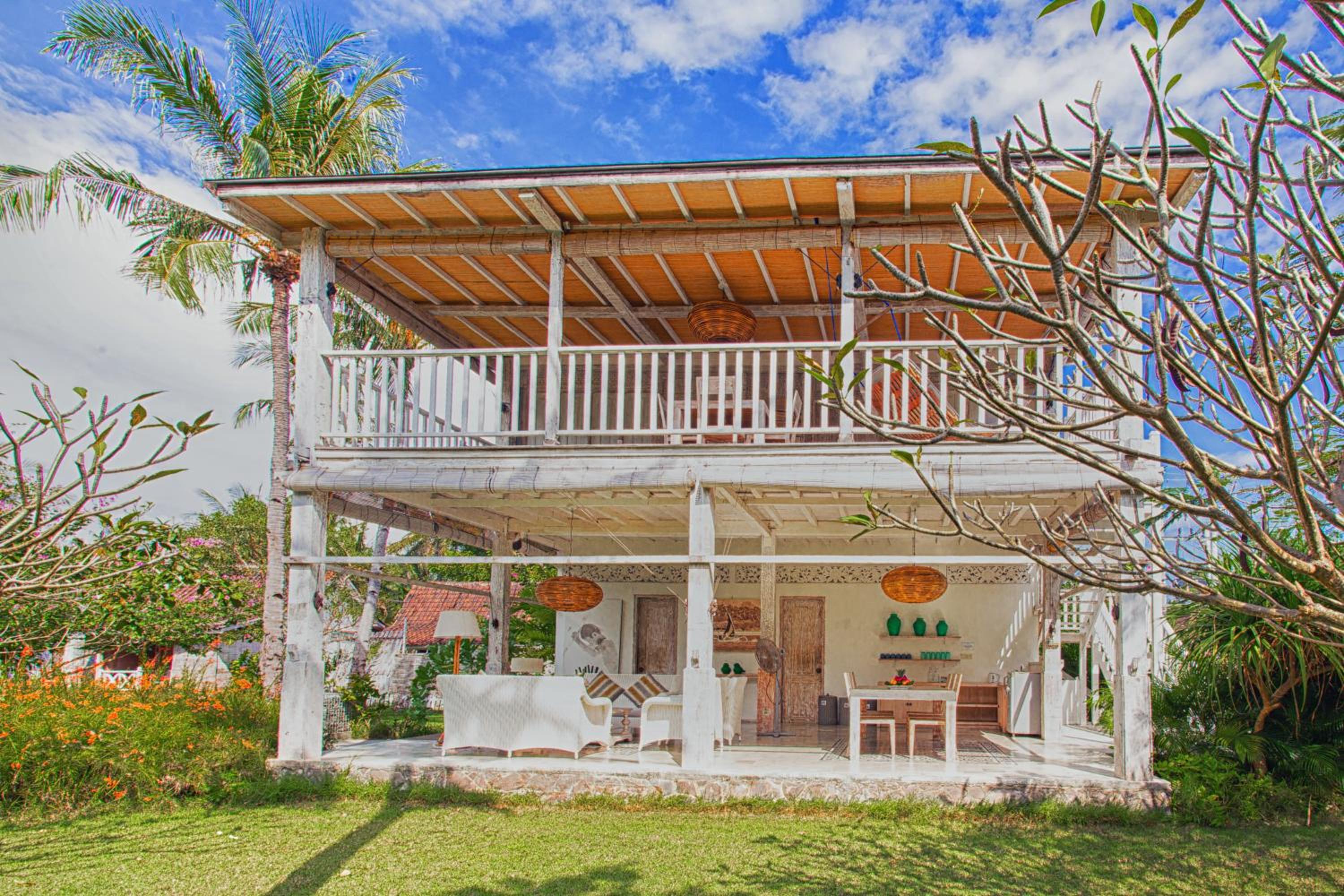 Three-Bedroom Villa - Photo 6