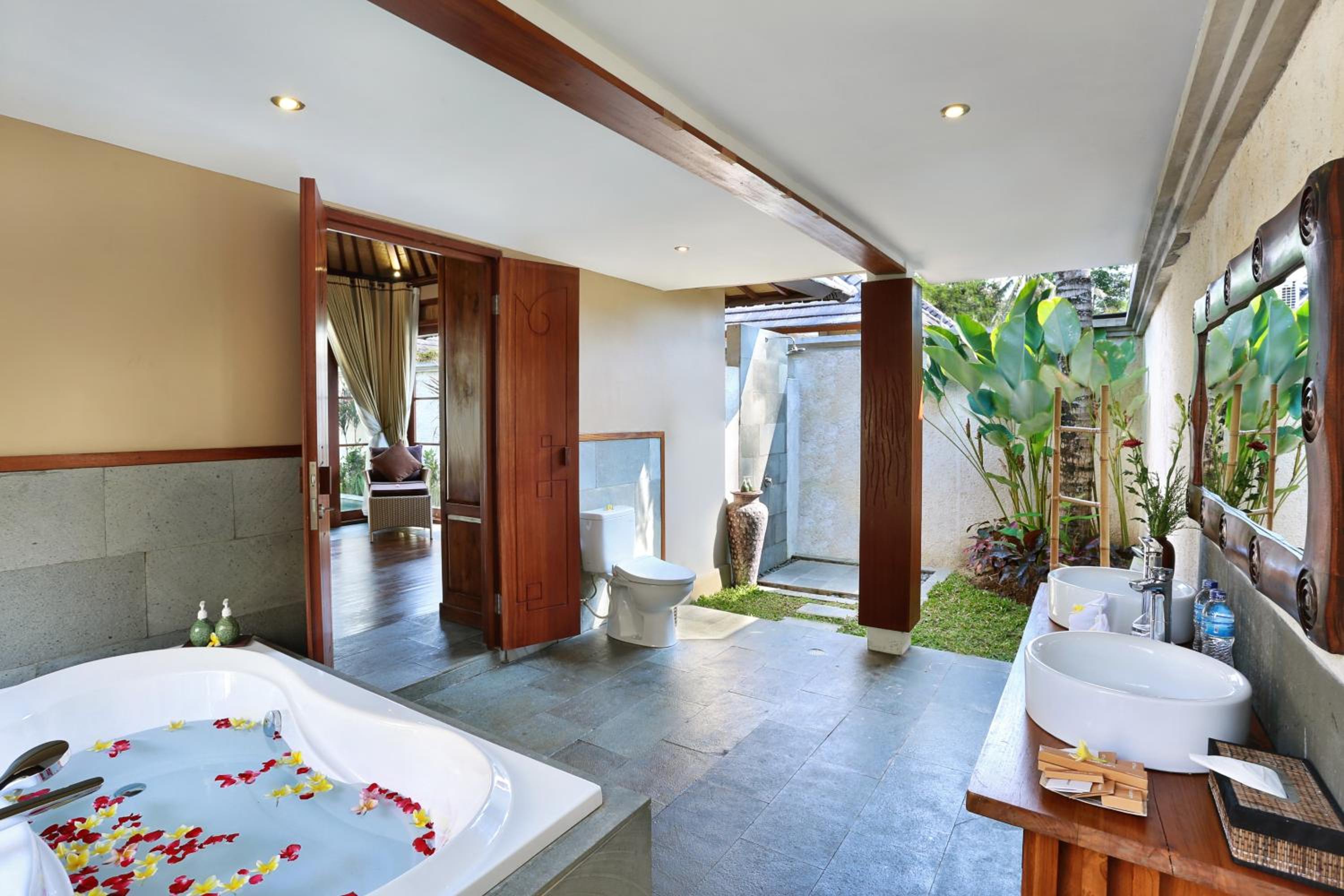 One-Bedroom Villa with Private Pool - Photo 8