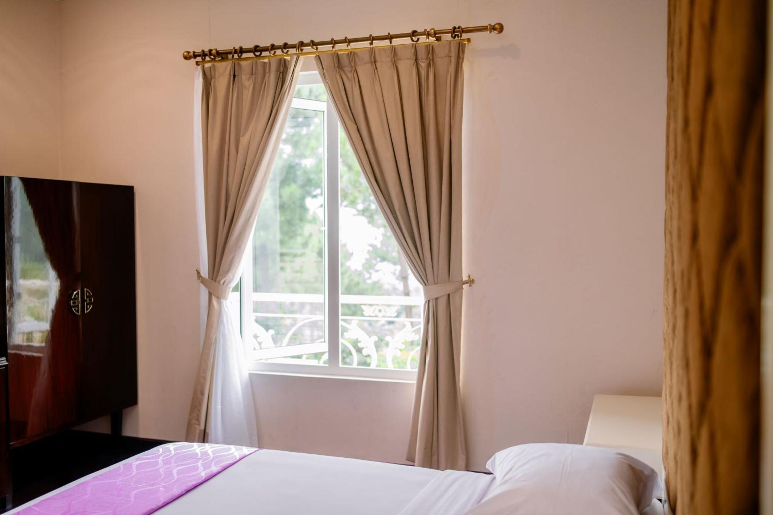 Superior King Room - Photo 4