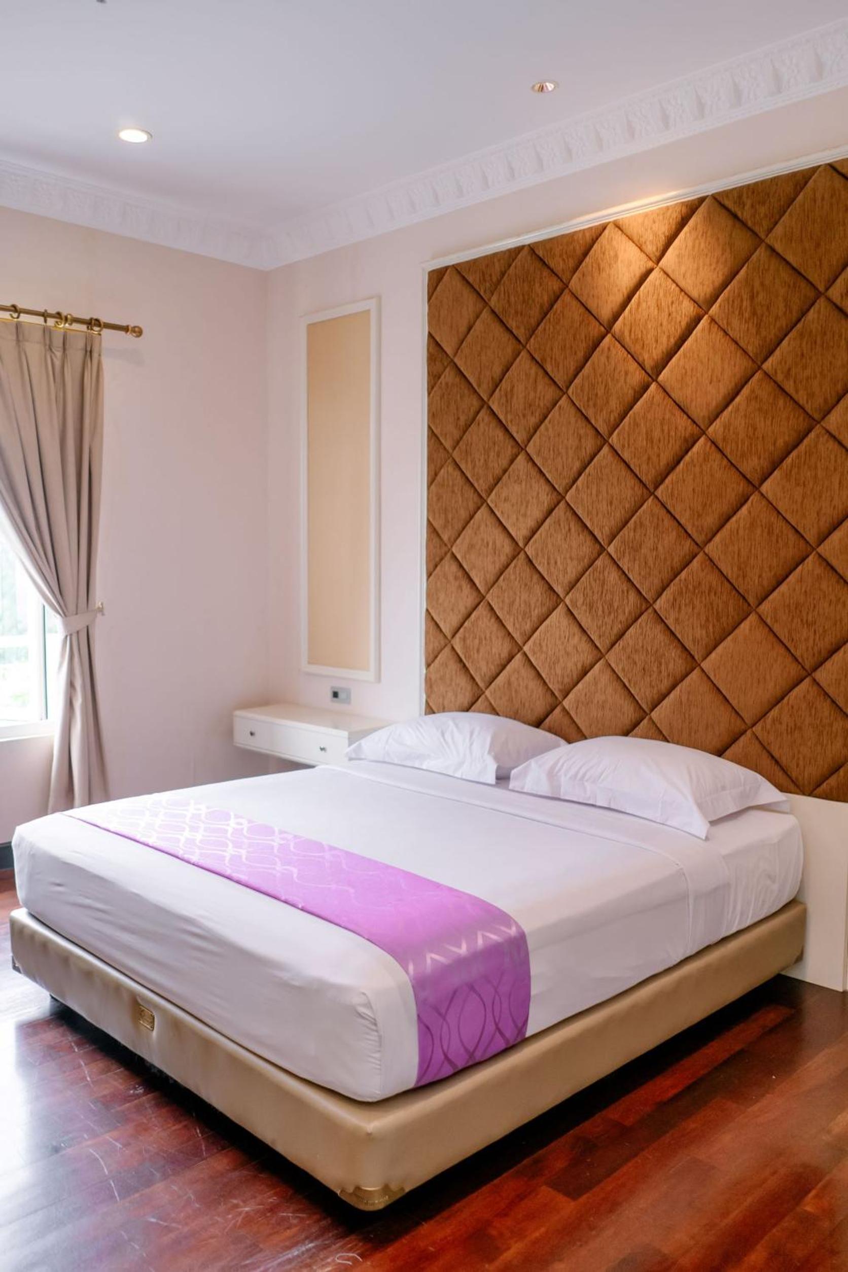 Superior King Room - Photo 1