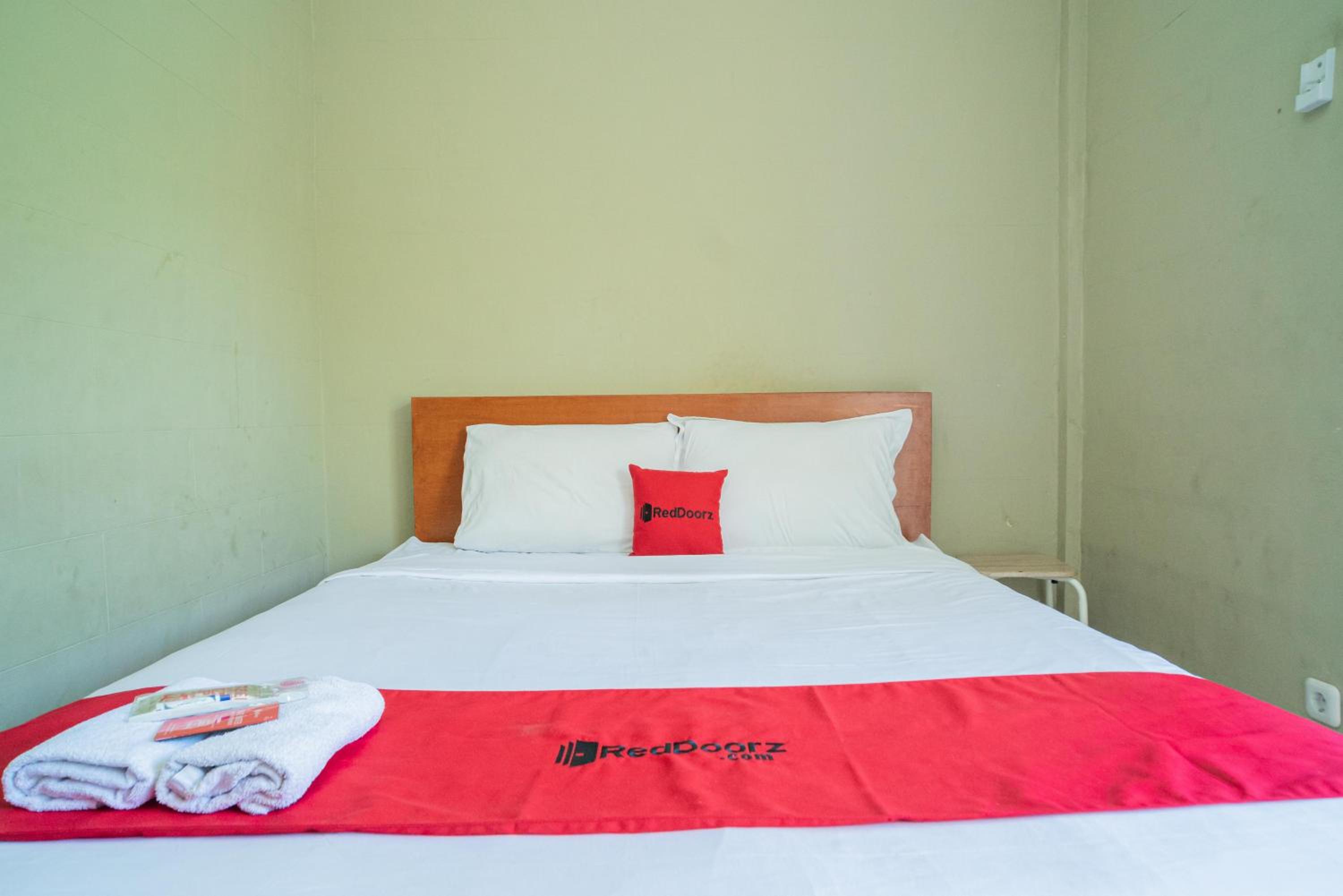Standard Double Room - Photo 7