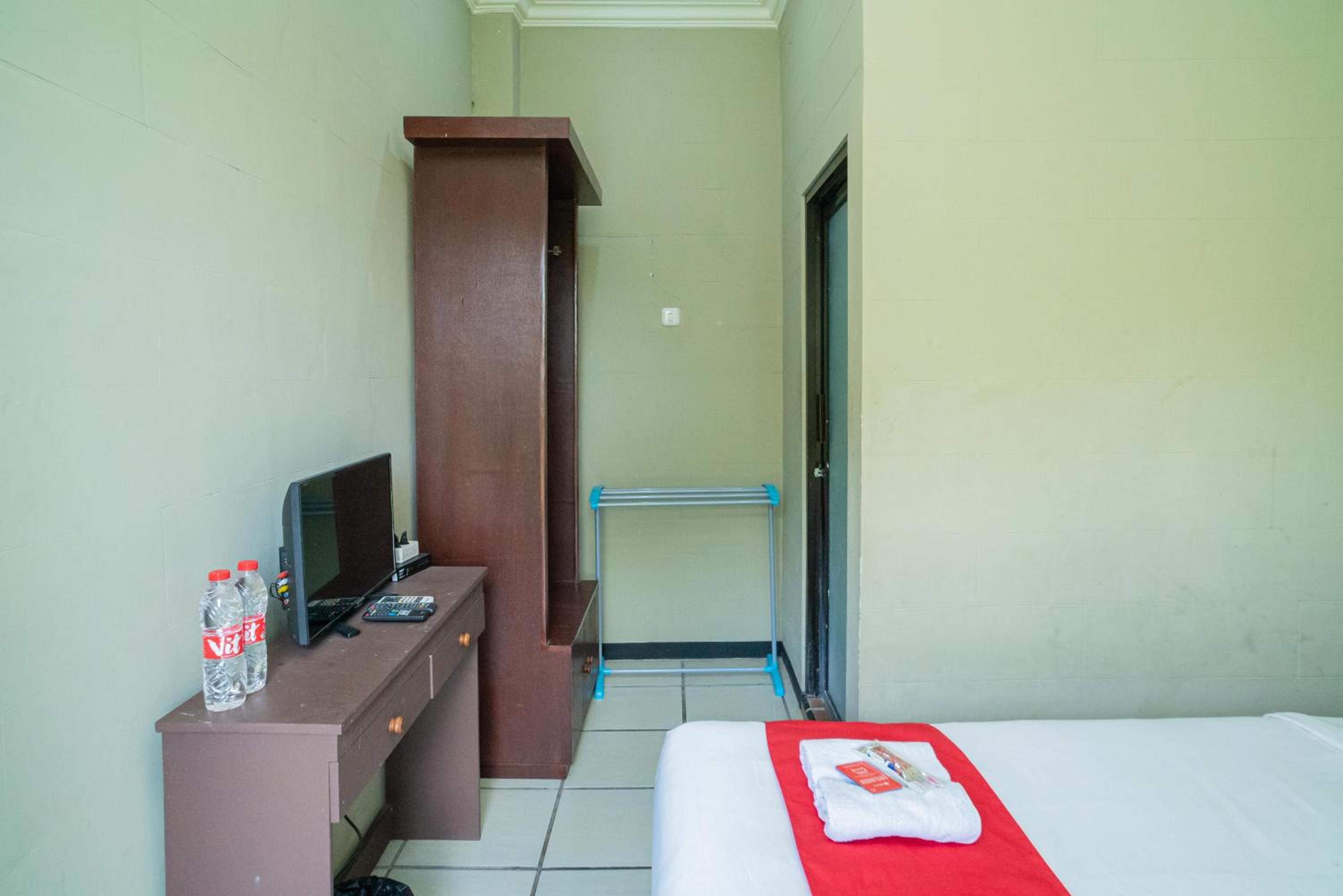 Standard Double Room - Photo 5
