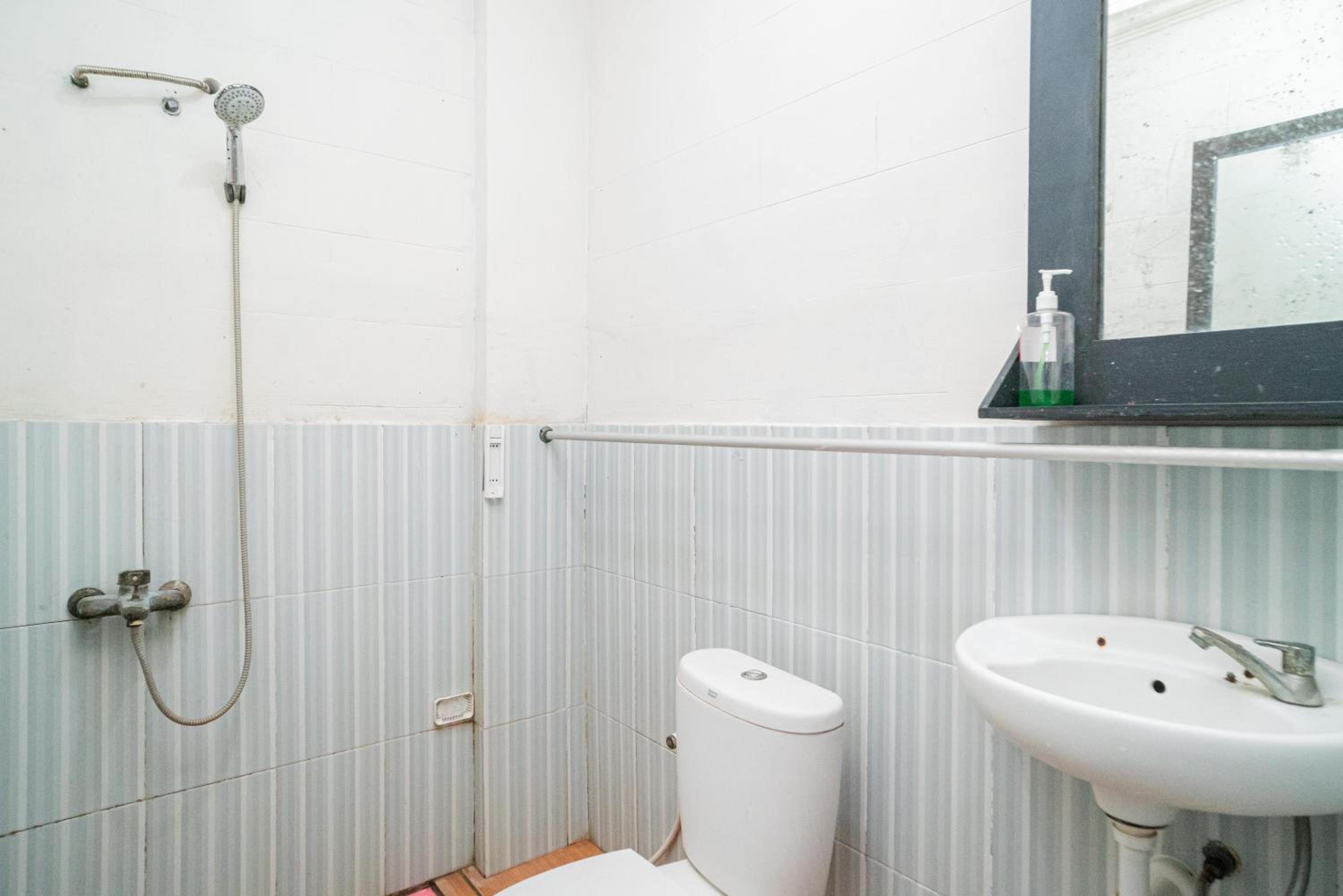 Standard Double Room - Photo 2