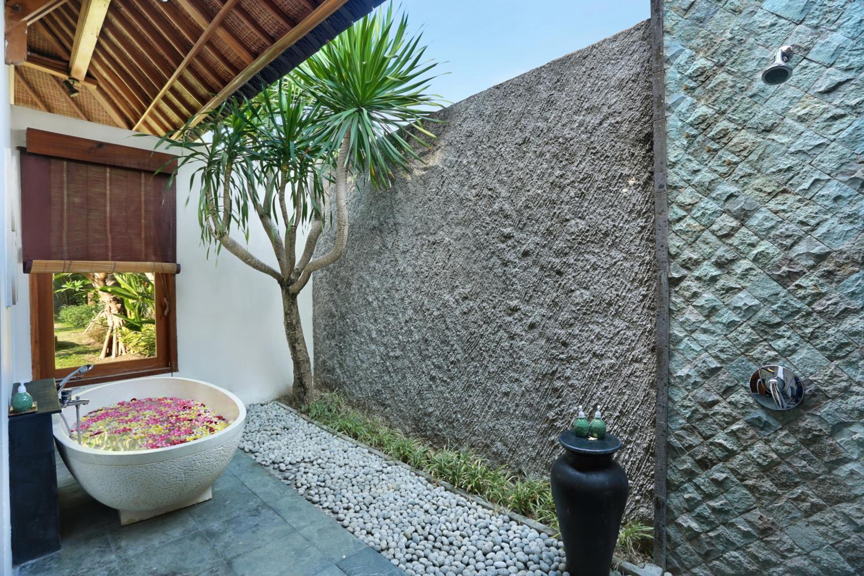 Two-Bedroom Villa with Private Pool and Free Benefit - Photo 5