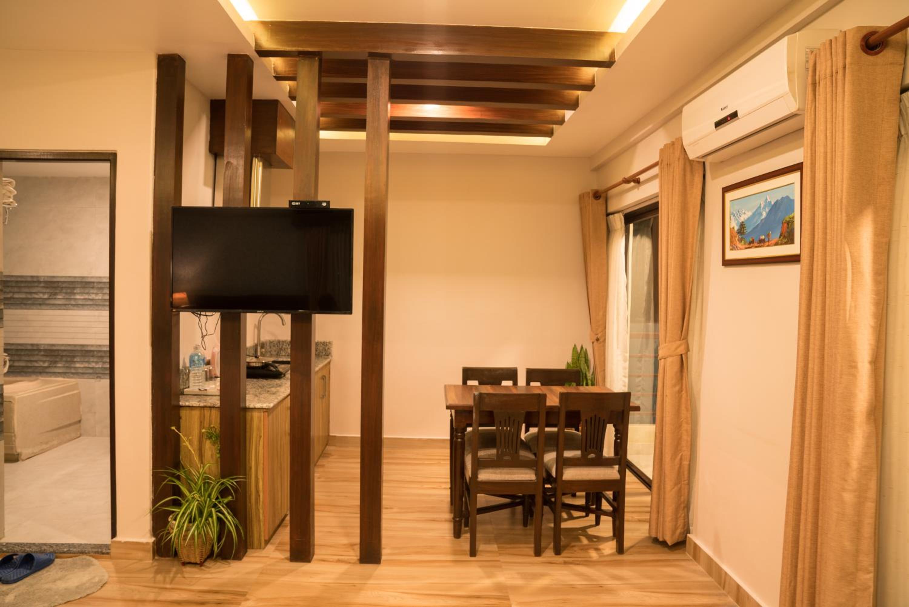 Family Suite - Photo 6