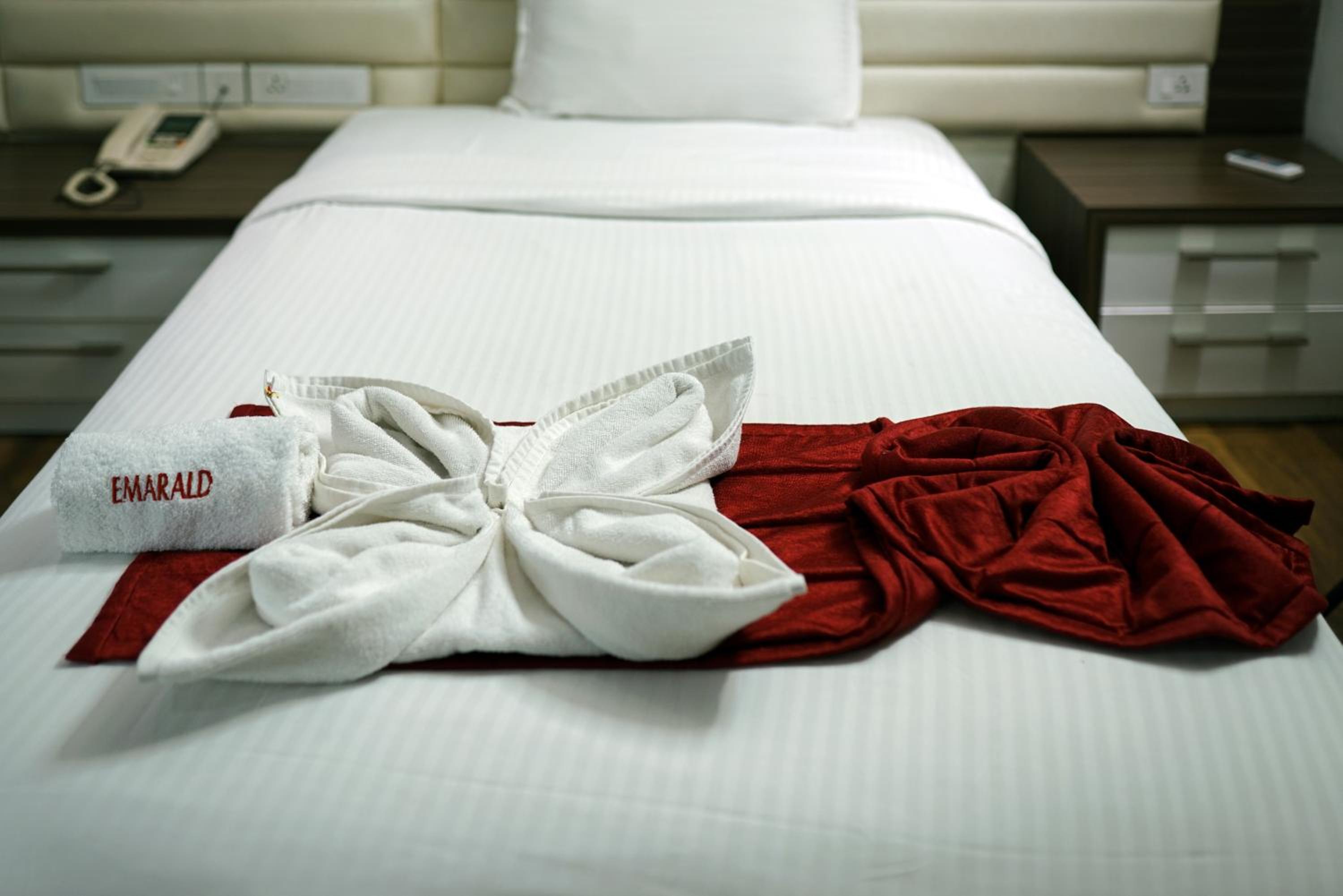Deluxe Room - Photo 4