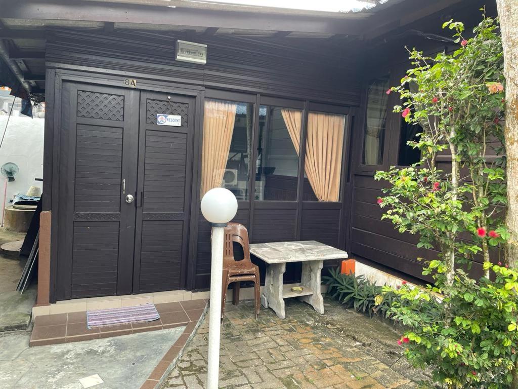 带露台的豪华小木屋